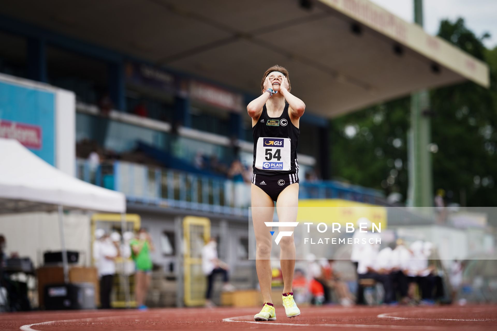 Blanka Doerfel (SCC Berlin) gewinnt die 5000m am 27.06.2021 waehrend den deutschen U23 Leichtathletik-Meisterschaften 2021 im Stadion Oberwerth in Koblenz