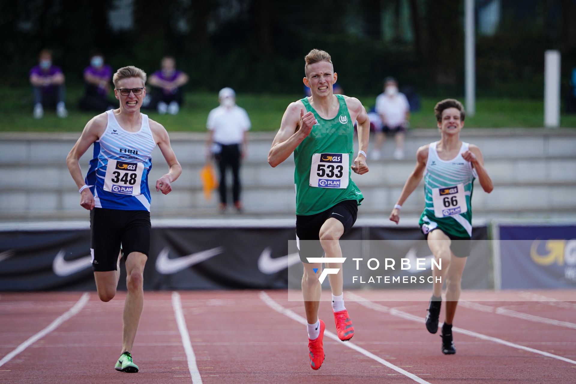 Louis Quarata (VfL Wolfsburg) ueber 400m am 30.07.2021 waehrend den deutschen Leichtathletik-Jugendmeisterschaften 2021 in Rostock