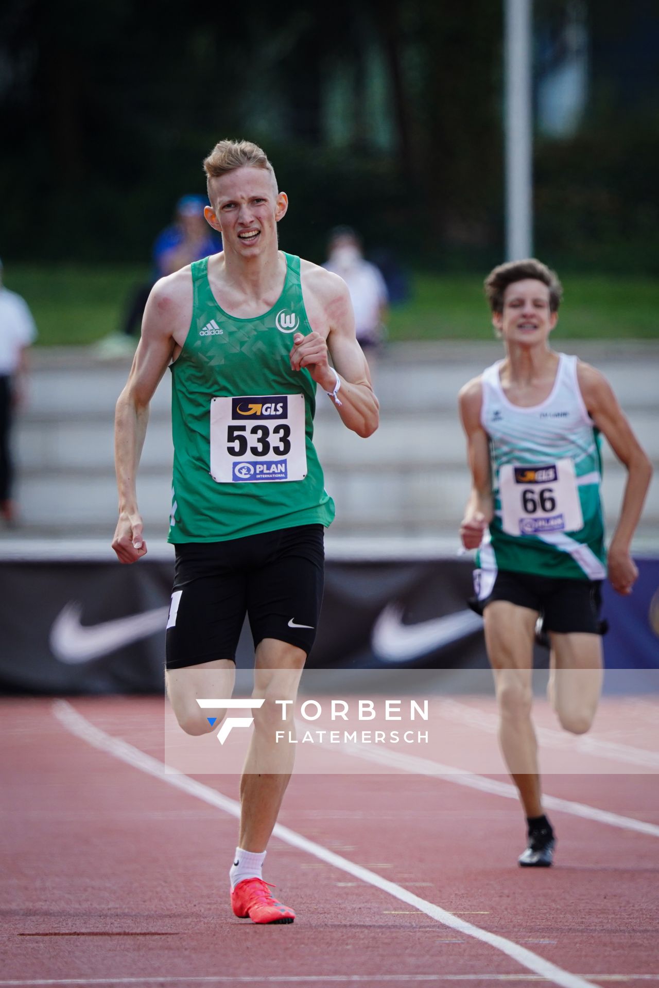 Louis Quarata (VfL Wolfsburg) ueber 400m am 30.07.2021 waehrend den deutschen Leichtathletik-Jugendmeisterschaften 2021 in Rostock