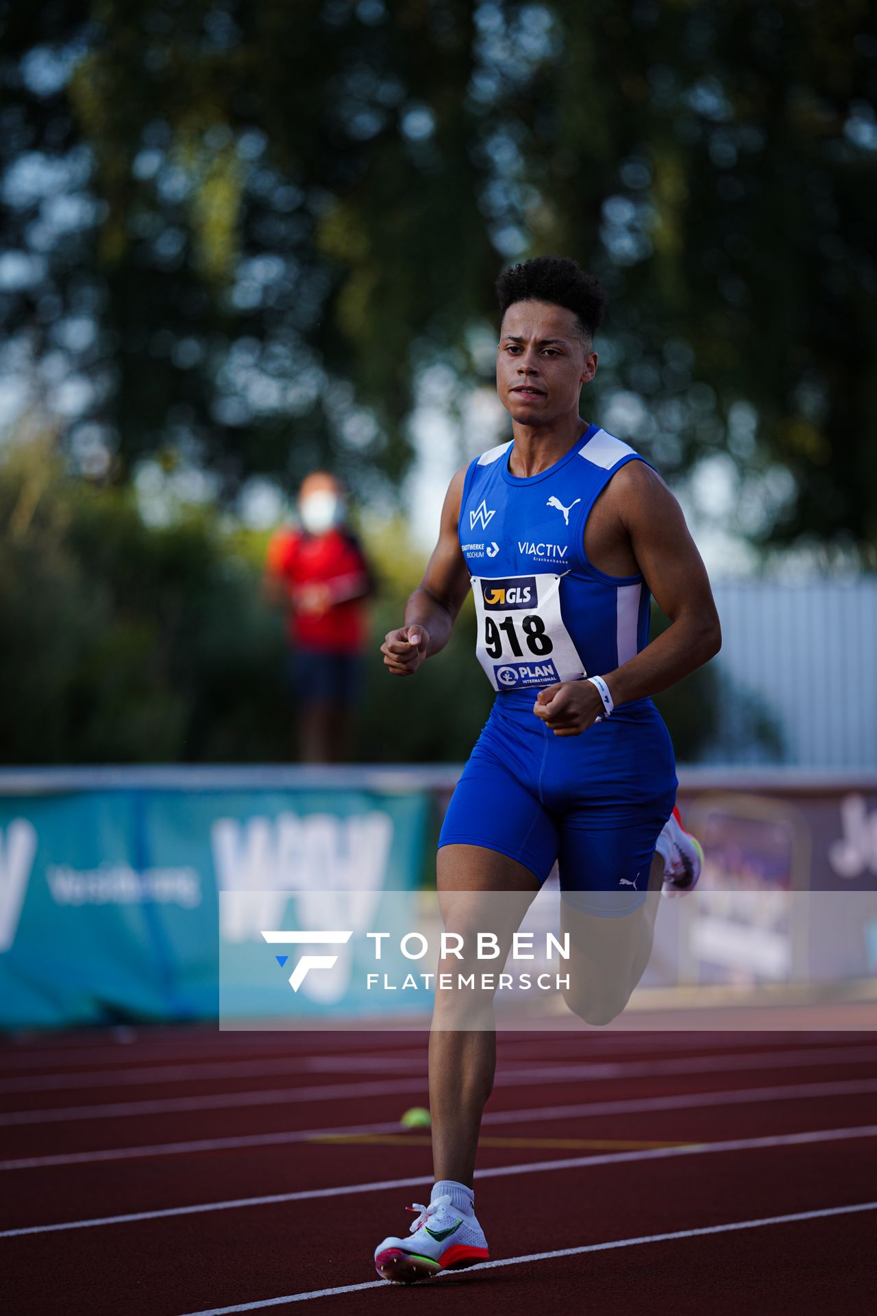 Felix Becker (TV Wattenscheid 01) ueber 5000m am 30.07.2021 waehrend den deutschen Leichtathletik-Jugendmeisterschaften 2021 in Rostock