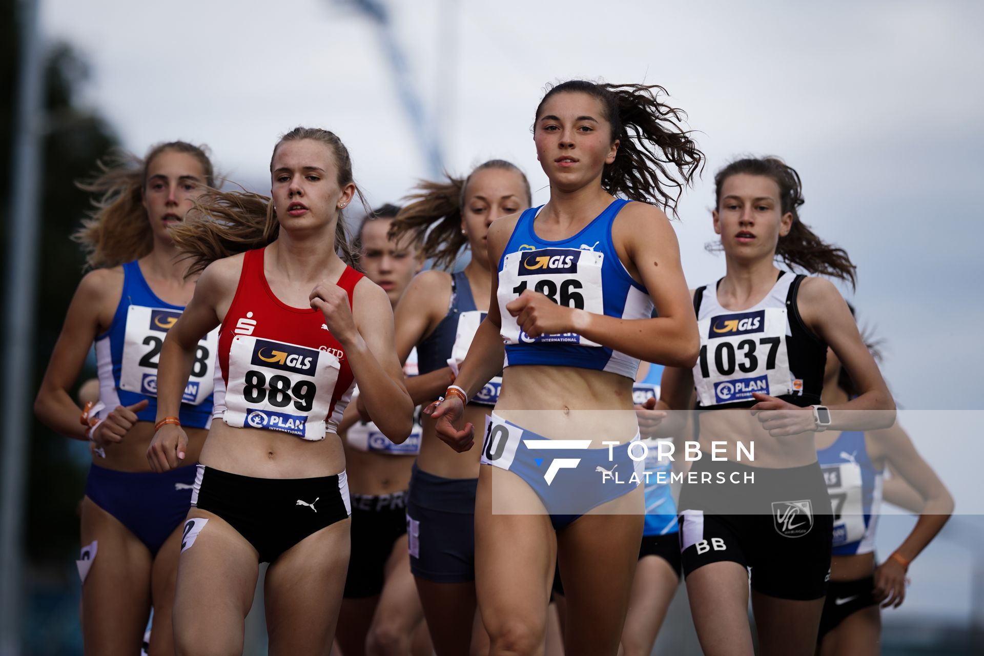 Ida Lefering (LG Olympia Dortmund), Julia Rath (LAC Quelle Fuerth), Bianca Boehnke (VfL Waiblingen) am 31.07.2021 waehrend den deutschen Leichtathletik-Jugendmeisterschaften 2021 in Rostock (Tag 2)