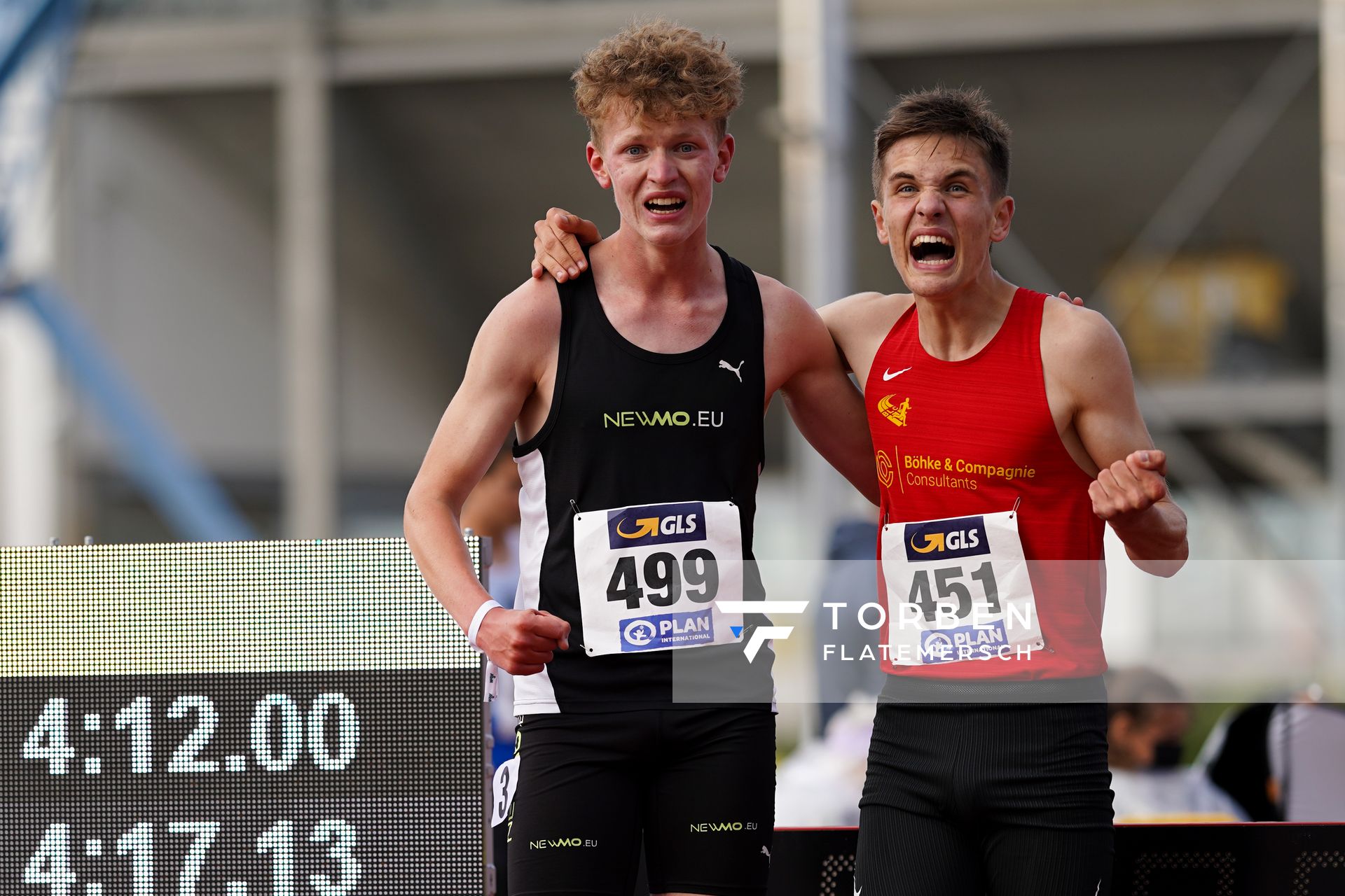 Tammo Doerner (SV Nordenham) und Tim Kalies (Braunschweiger Laufclub) am 31.07.2021 waehrend den deutschen Leichtathletik-Jugendmeisterschaften 2021 in Rostock (Tag 2)