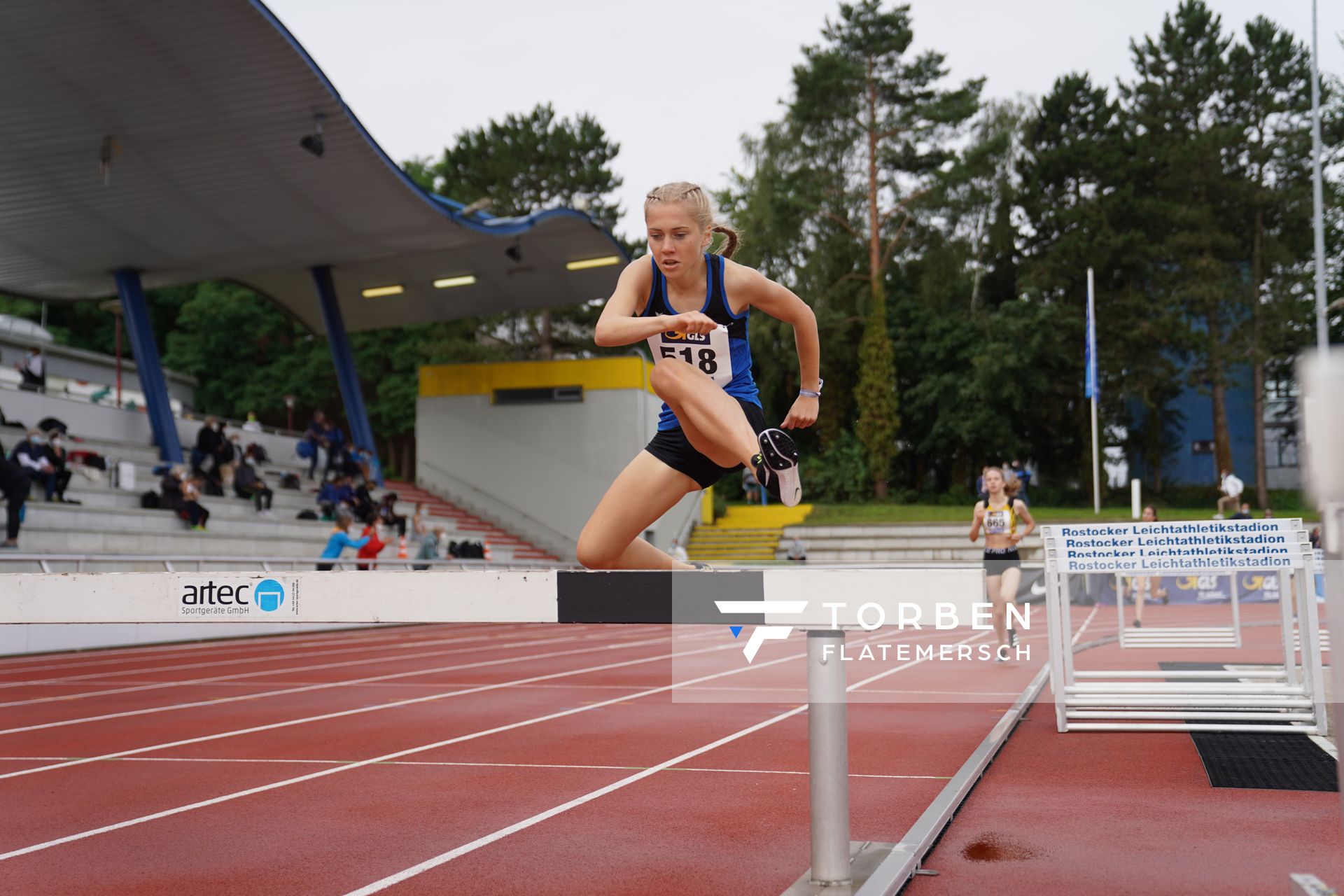 Ronja Funck (TV Jahn Walsrode) am 01.08.2021 waehrend den deutschen Leichtathletik-Jugendmeisterschaften 2021 in Rostock (Tag 3)