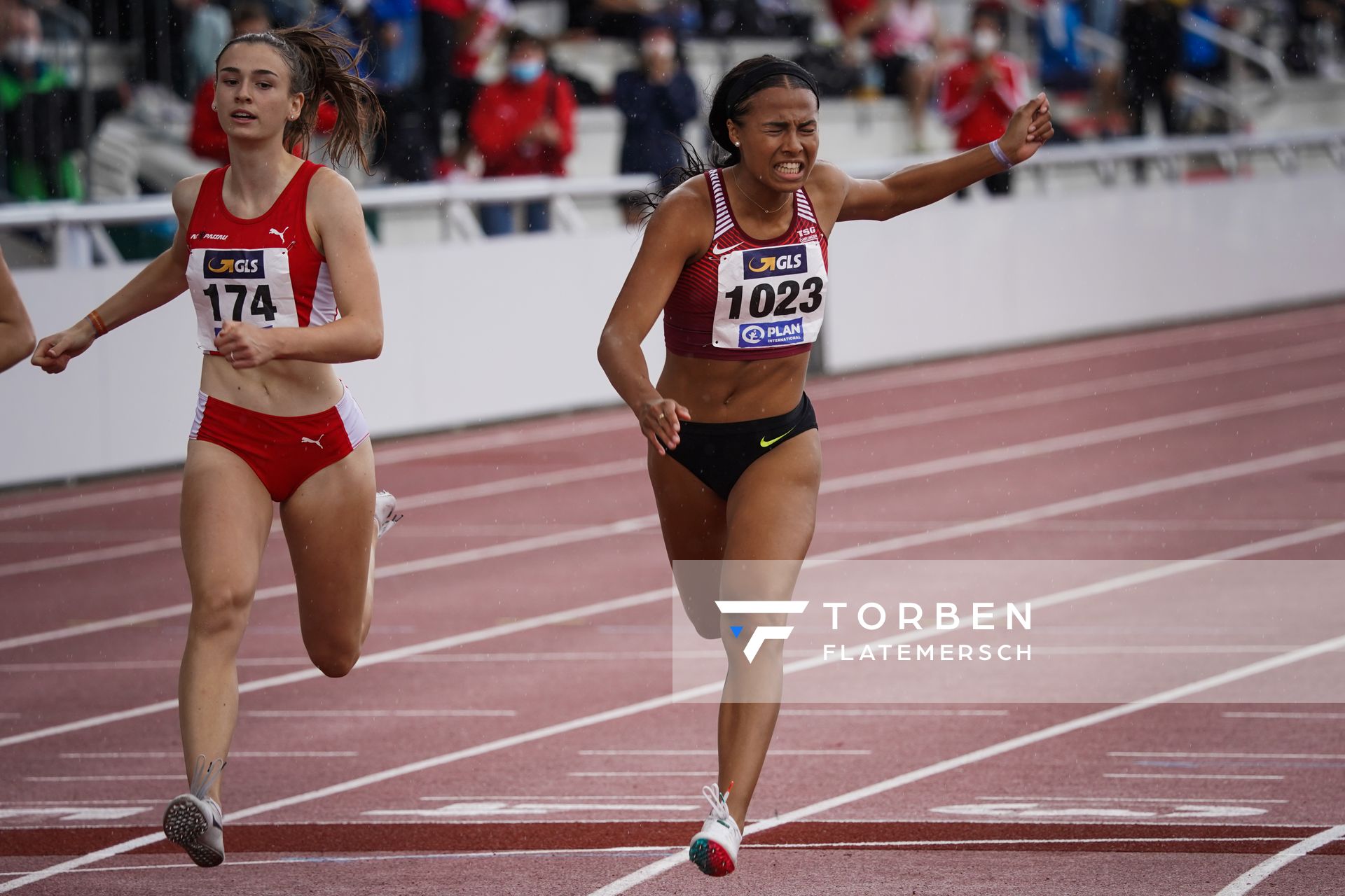 Laura Raquel Mueller (Unterlaender LG) am 01.08.2021 waehrend den deutschen Leichtathletik-Jugendmeisterschaften 2021 in Rostock (Tag 3)