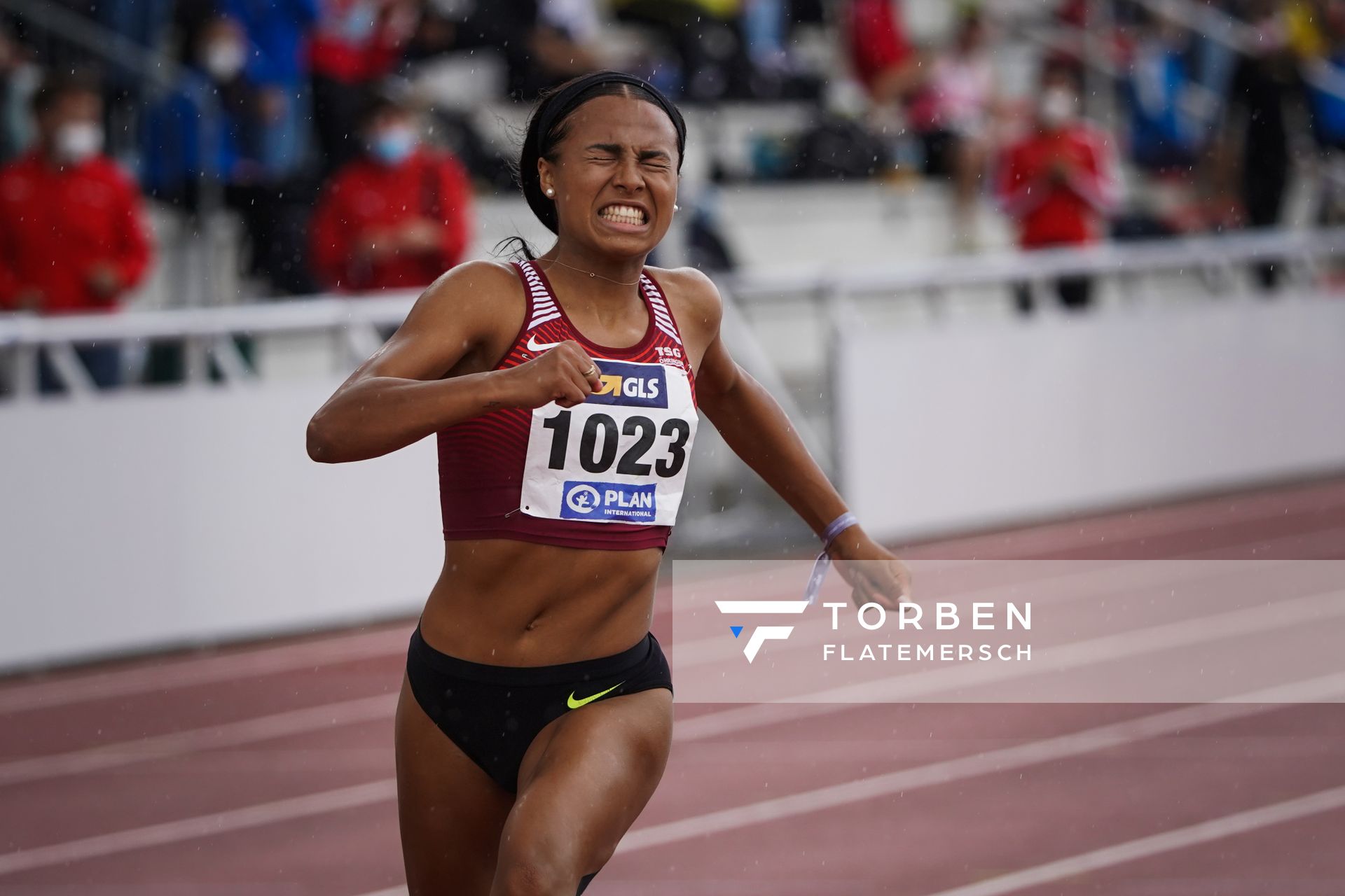 Laura Raquel Mueller (Unterlaender LG) am 01.08.2021 waehrend den deutschen Leichtathletik-Jugendmeisterschaften 2021 in Rostock (Tag 3)