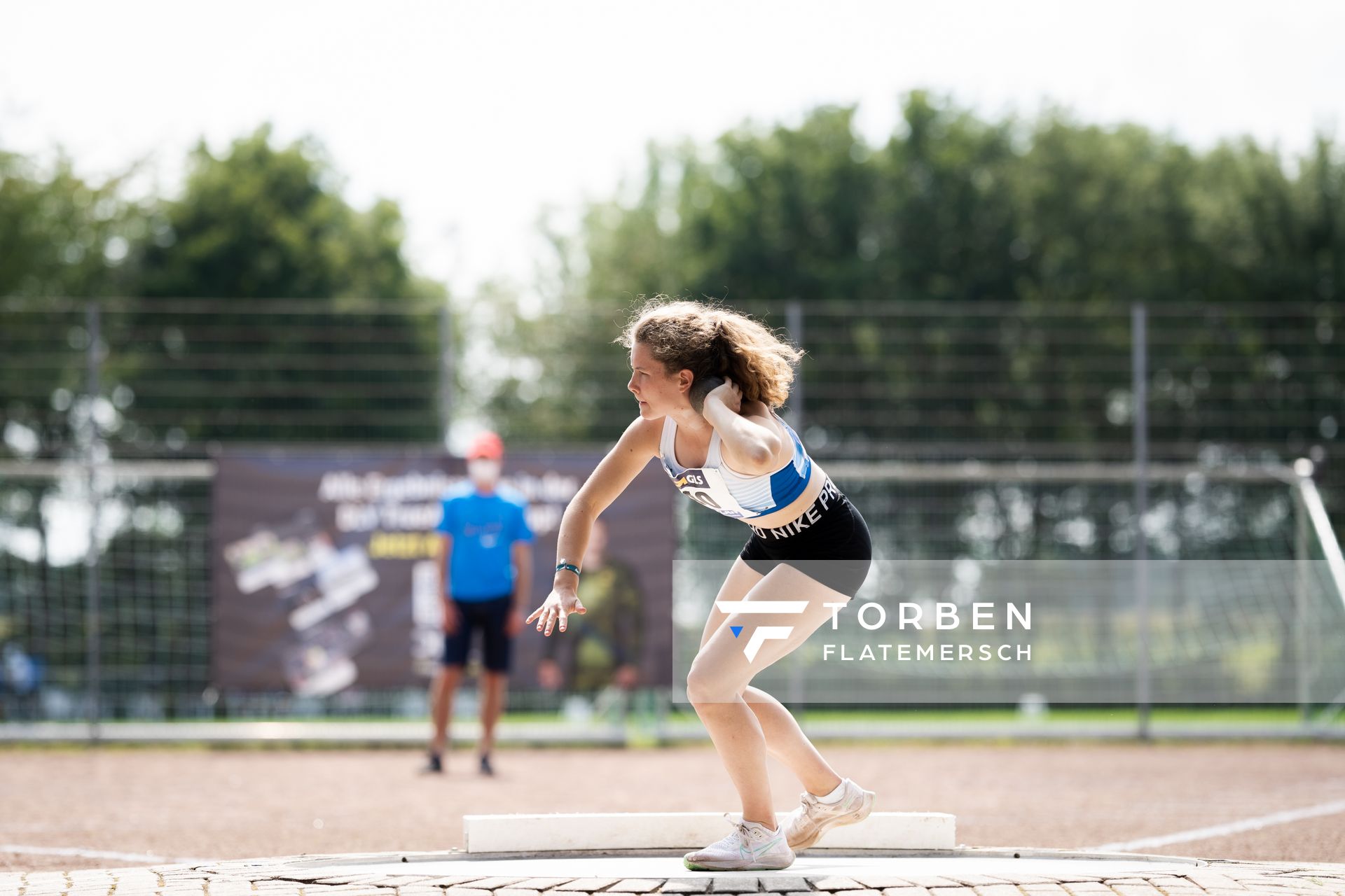 Nele Fasold (LG Weserbergland) beim Kugelstossen am 21.08.2021 bei den Deutschen Meisterschaften Mehrkampf im Auestadion in Wesel (Tag 2)