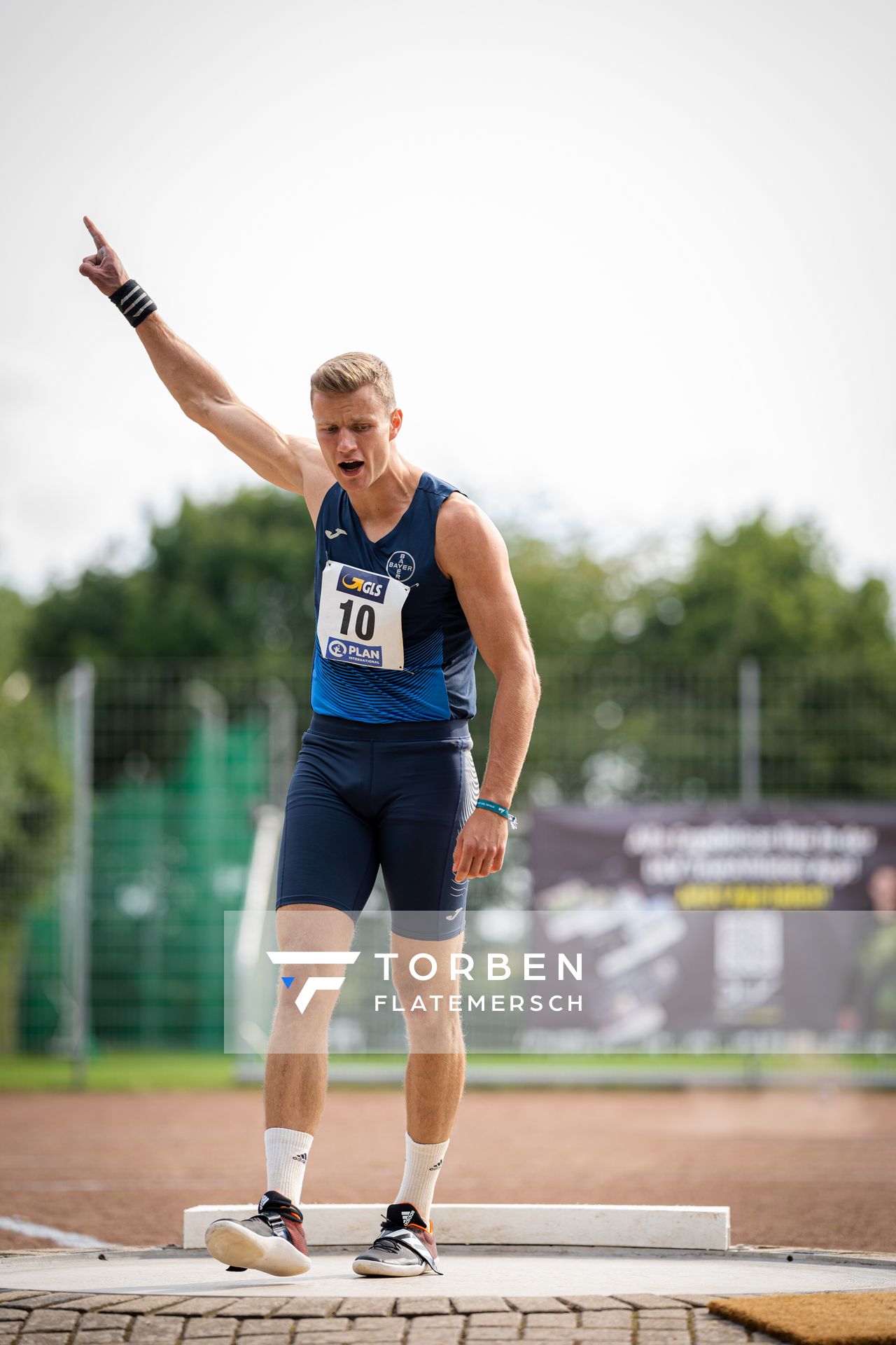 Nico Beckers (LAV Bayer Uerdingen/Dormagen) freut sich ueber seinen Versuch beim Kugelstossen am 21.08.2021 bei den Deutschen Meisterschaften Mehrkampf im Auestadion in Wesel (Tag 2)