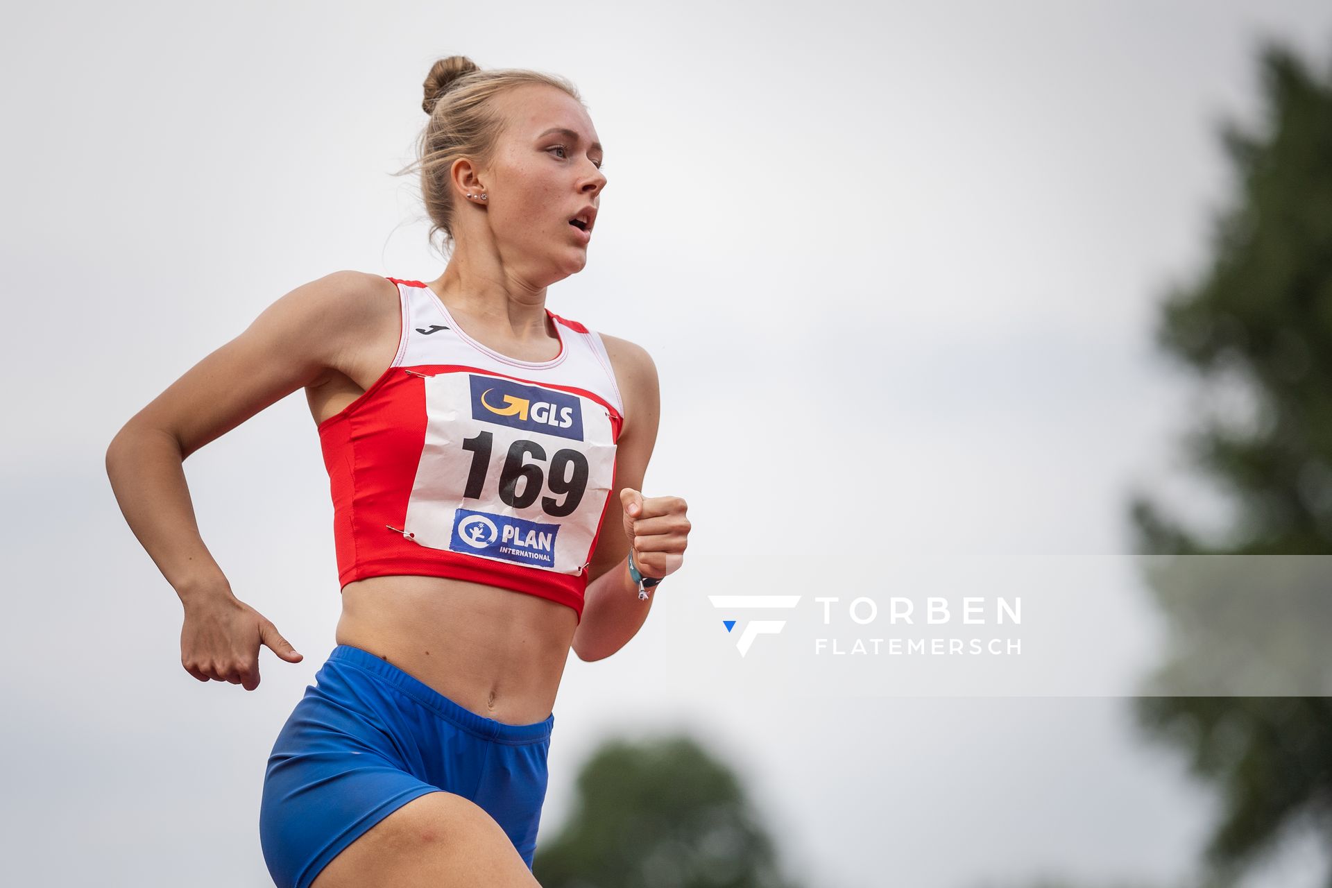 Julia Todt (SV Union Meppen) ueber 800m am 21.08.2021 bei den Deutschen Meisterschaften Mehrkampf im Auestadion in Wesel (Tag 2)