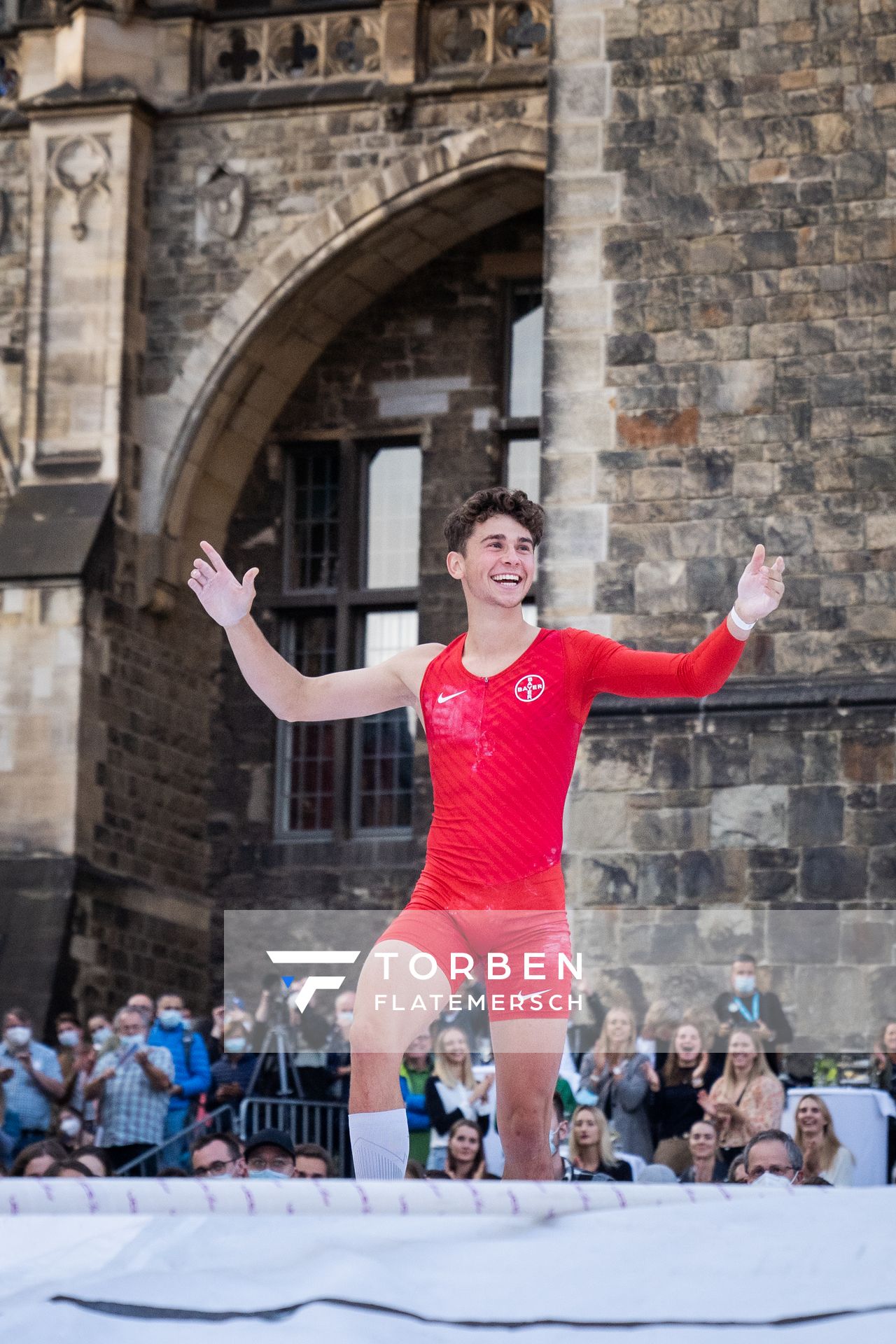 Luke Zenker (TSV Bayer 04 Leverkusen) am 22.09.2021 beim NetAachen-Domspringen 2021 auf dem Katschhof in Aachen