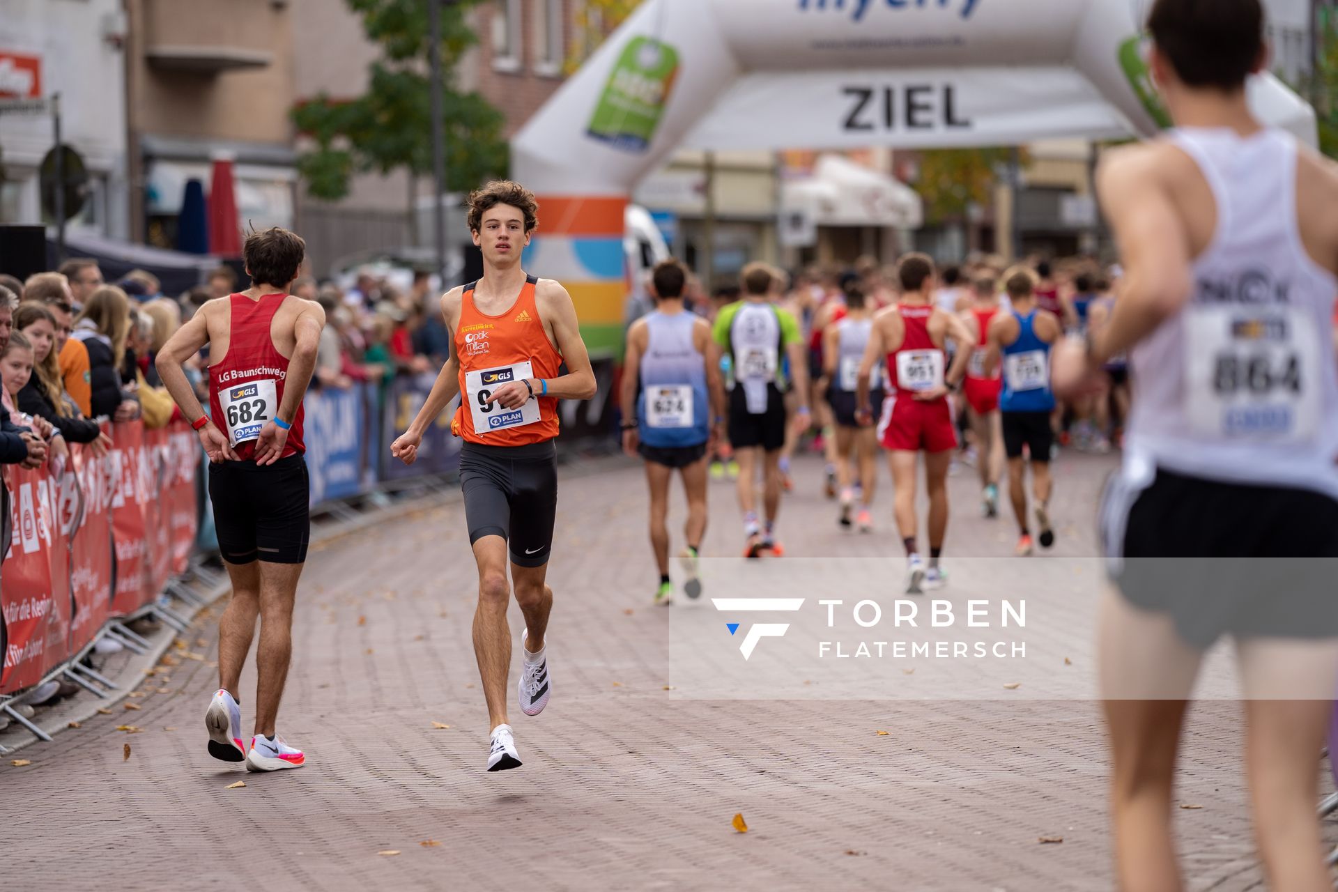 Nick Jaeger (TSV Penzberg) am 31.10.2021 waehrend der DM 10km Strasse in Uelzen