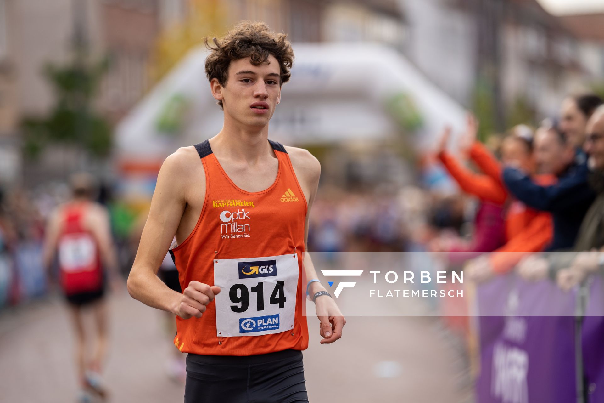 Nick Jaeger (TSV Penzberg) am 31.10.2021 waehrend der DM 10km Strasse in Uelzen