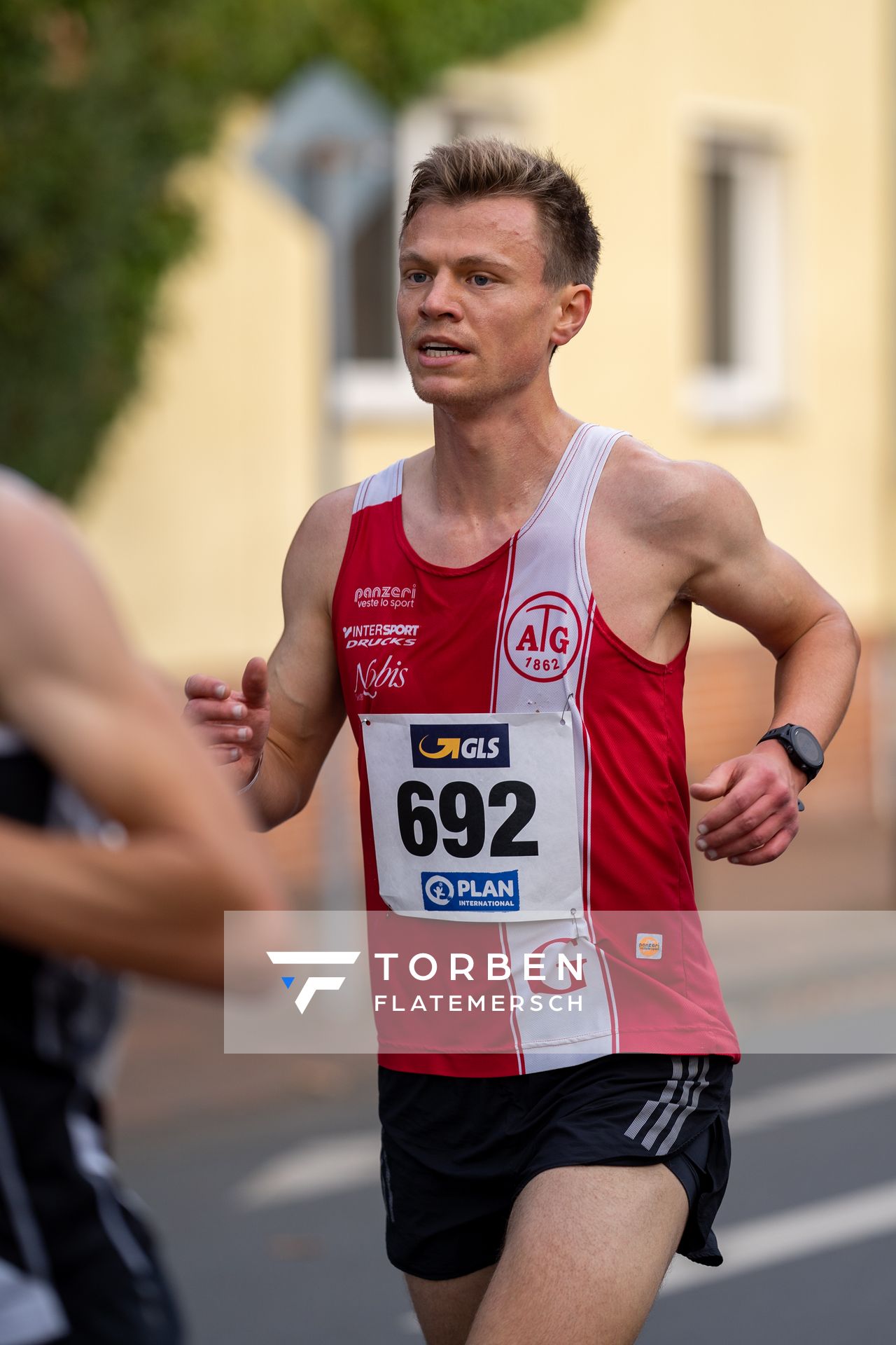 Lothar Wyrwoll (Aachener TG) am 31.10.2021 waehrend der DM 10km Strasse in Uelzen