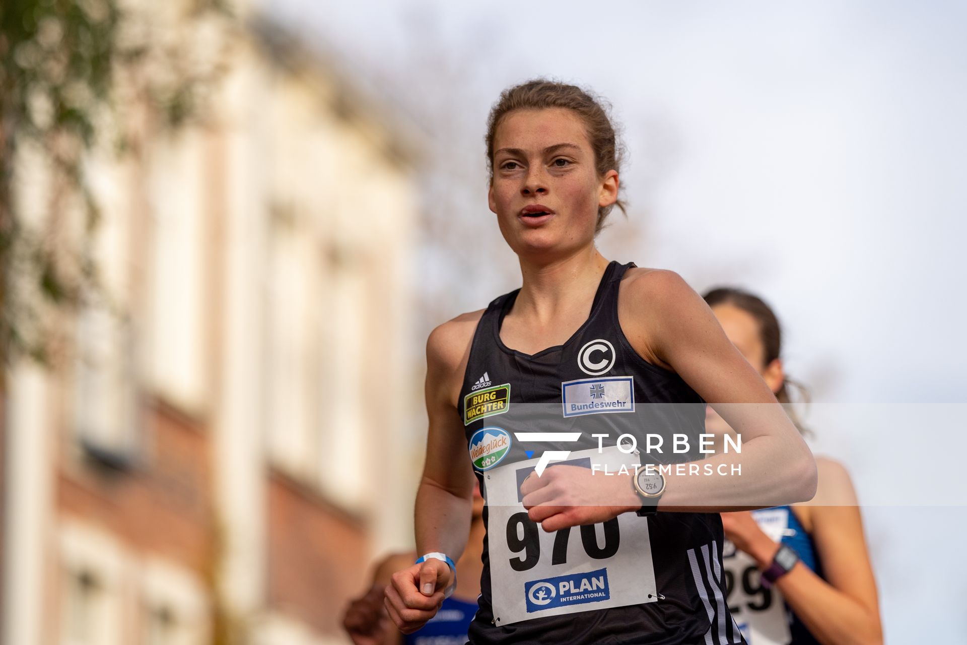 Alina Reh (SCC Berlin) am 31.10.2021 waehrend der DM 10km Strasse in Uelzen