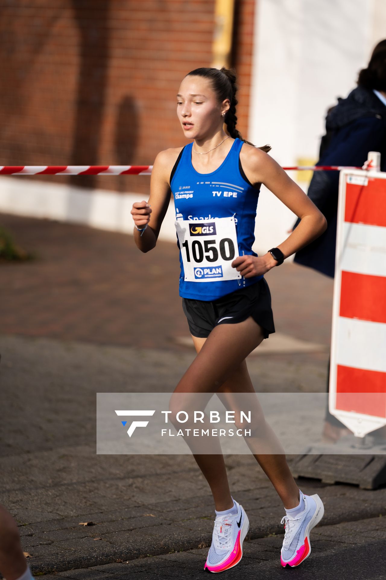 Fabiane Meyer (TV Westfalia Epe) am 31.10.2021 waehrend der DM 10km Strasse in Uelzen