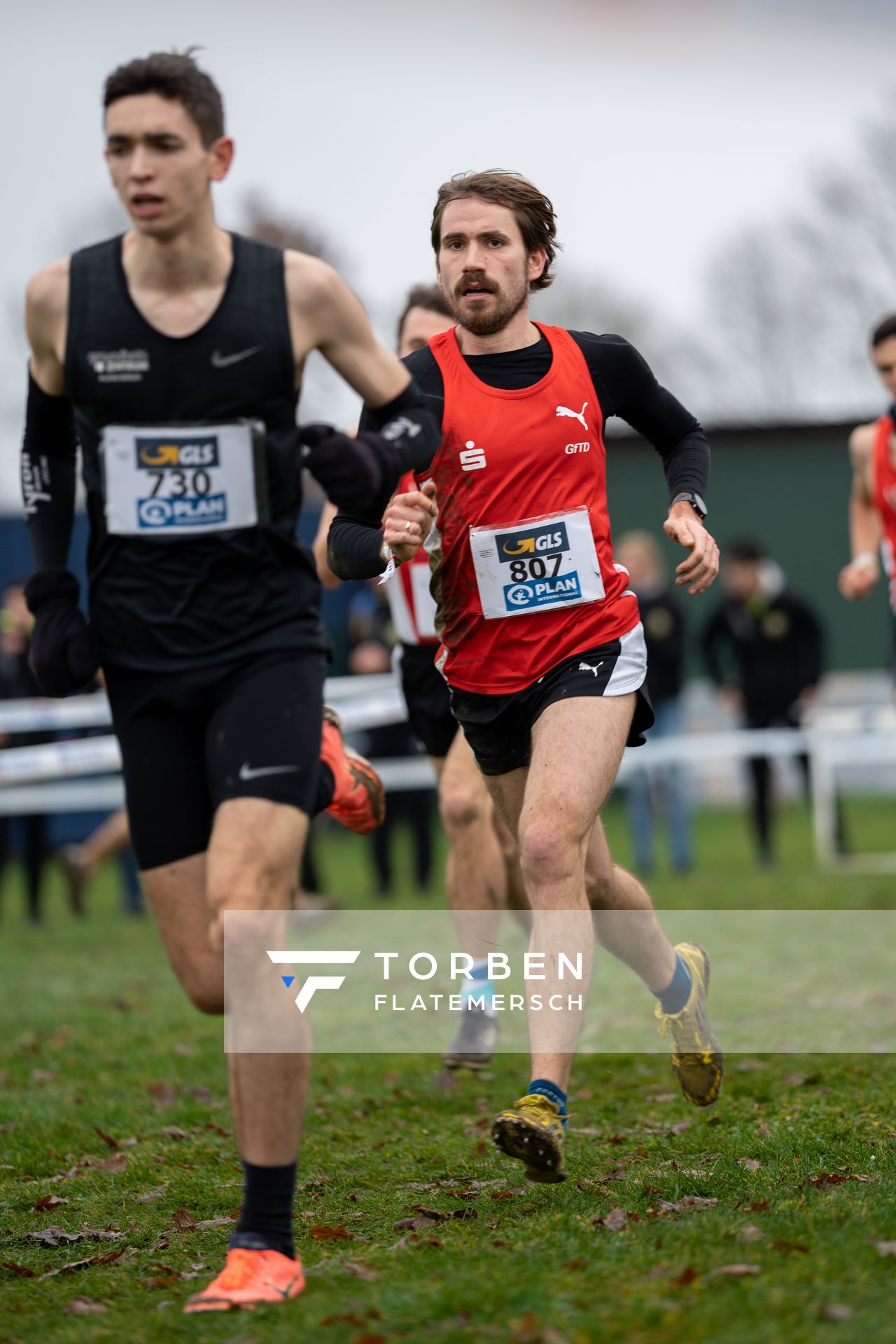 Patric Meinike (LG Olympia Dortmund) am 18.12.2021 waehrend der deutschen Cross Meisterschaft 2021 in Sonsbeck