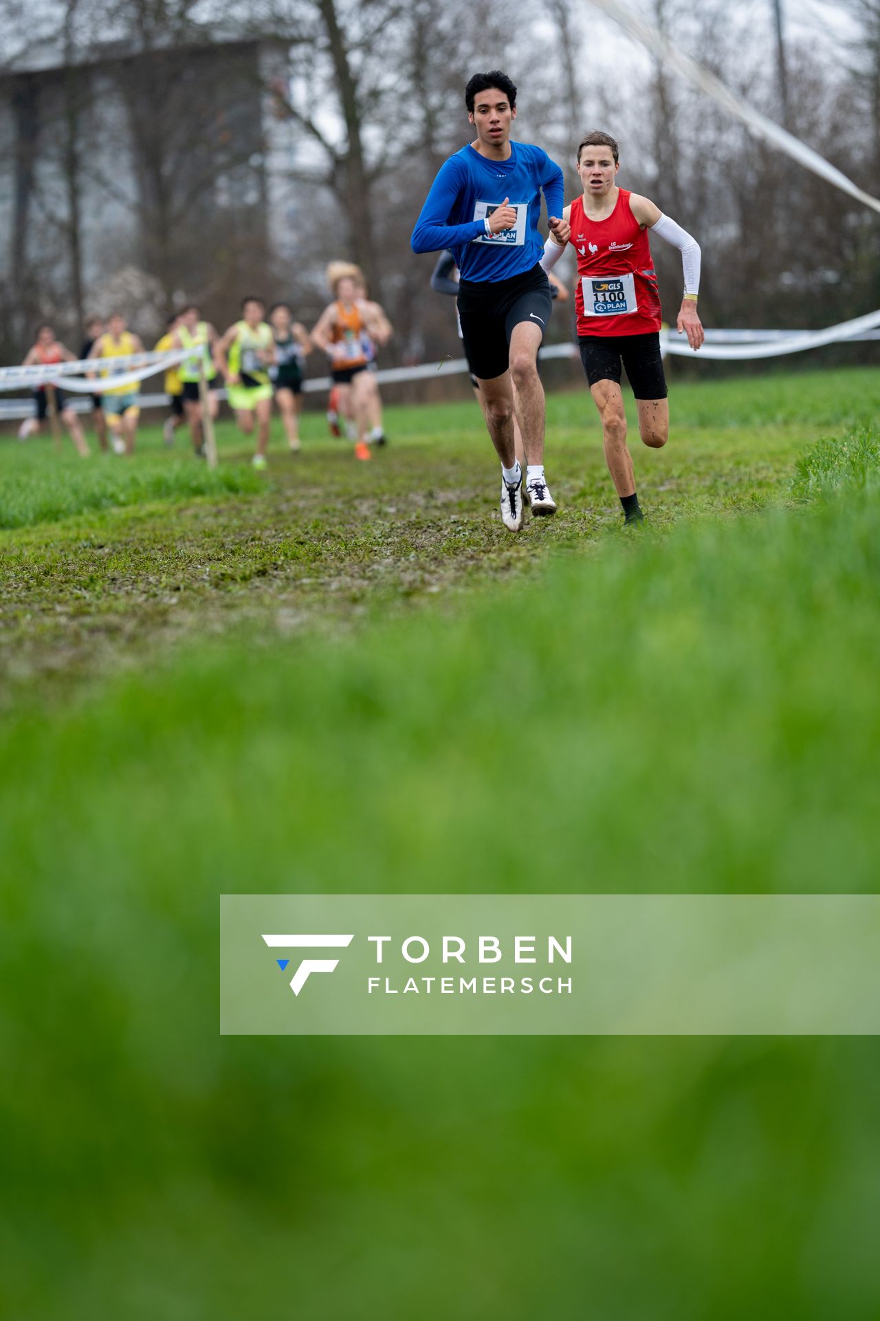 Marius Kroll (LG Stadtwerke Muenchen) am 18.12.2021 waehrend der deutschen Cross Meisterschaft 2021 in Sonsbeck