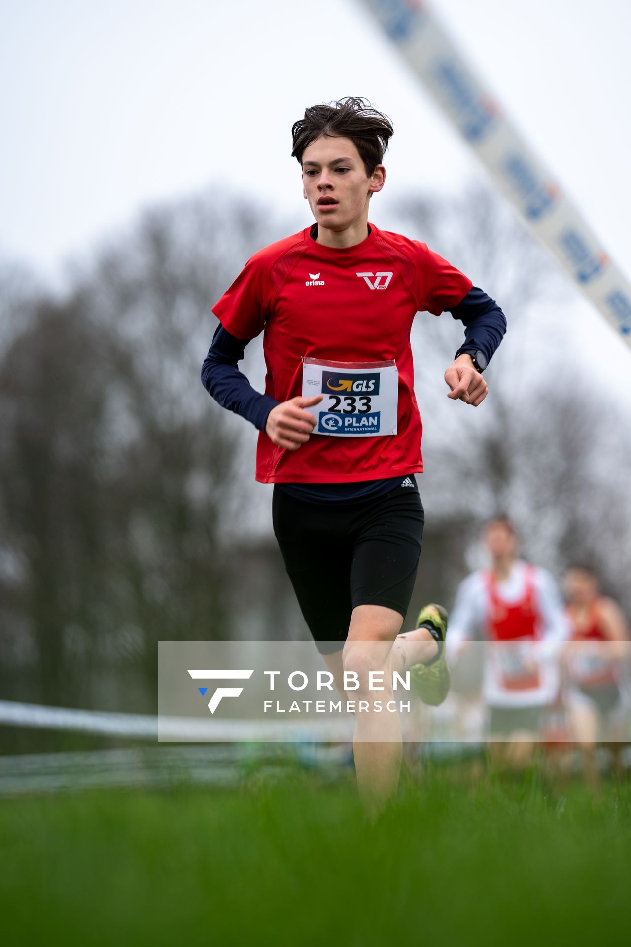 Moritz Klein (TV Dillenburg) am 18.12.2021 waehrend der deutschen Cross Meisterschaft 2021 in Sonsbeck