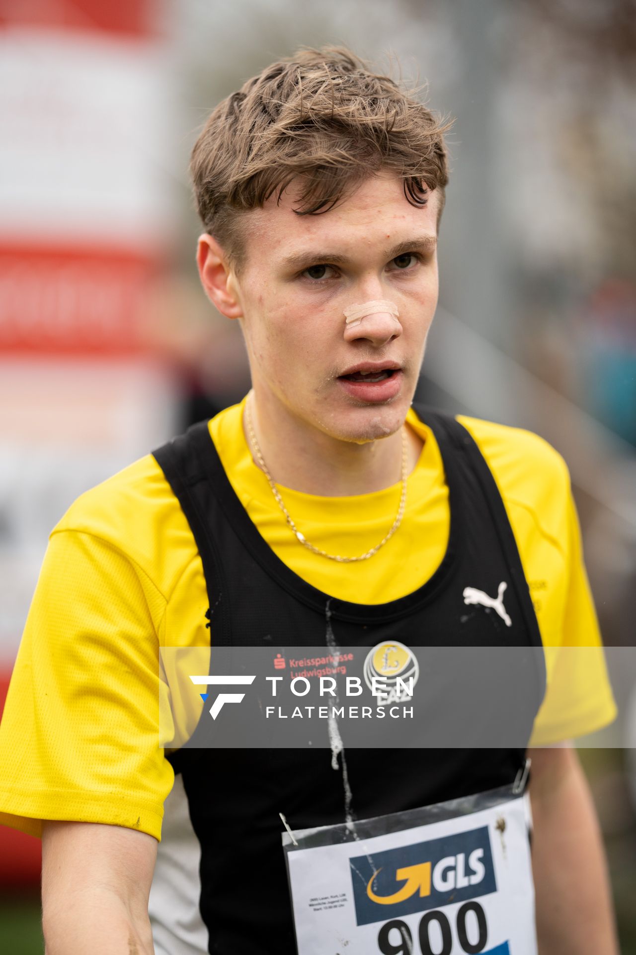 Kurt Lauer (LAZ Ludwigsburg) am 18.12.2021 waehrend der deutschen Cross Meisterschaft 2021 in Sonsbeck