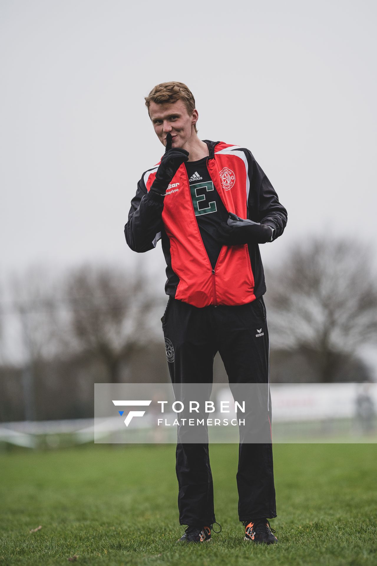 Linus Vennemann (LG Osnabrueck) am 18.12.2021 waehrend der deutschen Cross Meisterschaft 2021 in Sonsbeck