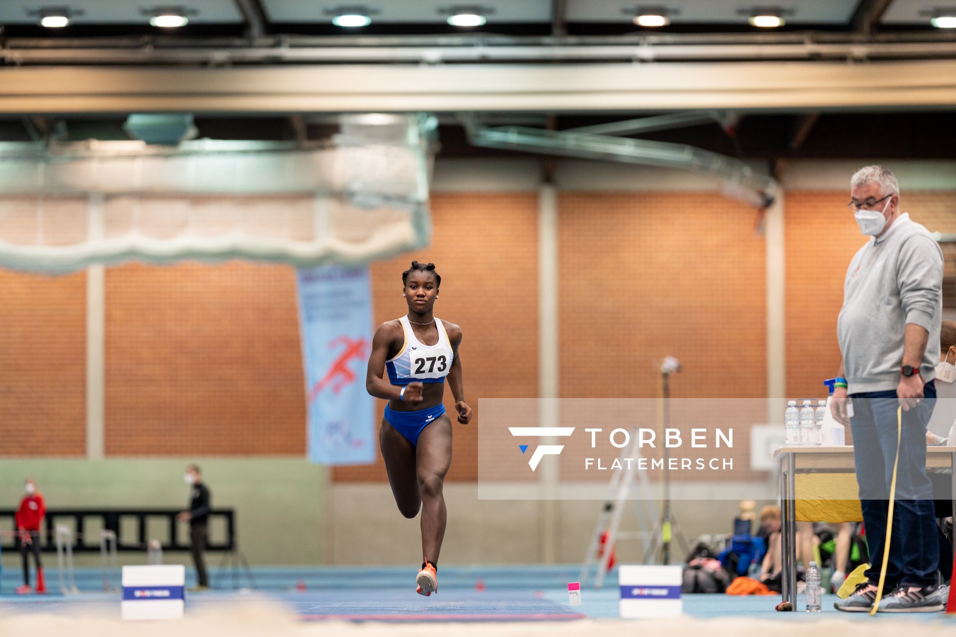 Bernice Amofa (VfL Stade); Niedersaechsische Hallenmeisterschaften am 22.01.2022 in der Leichtathletikhalle im Sportleistungszentrum Hannover