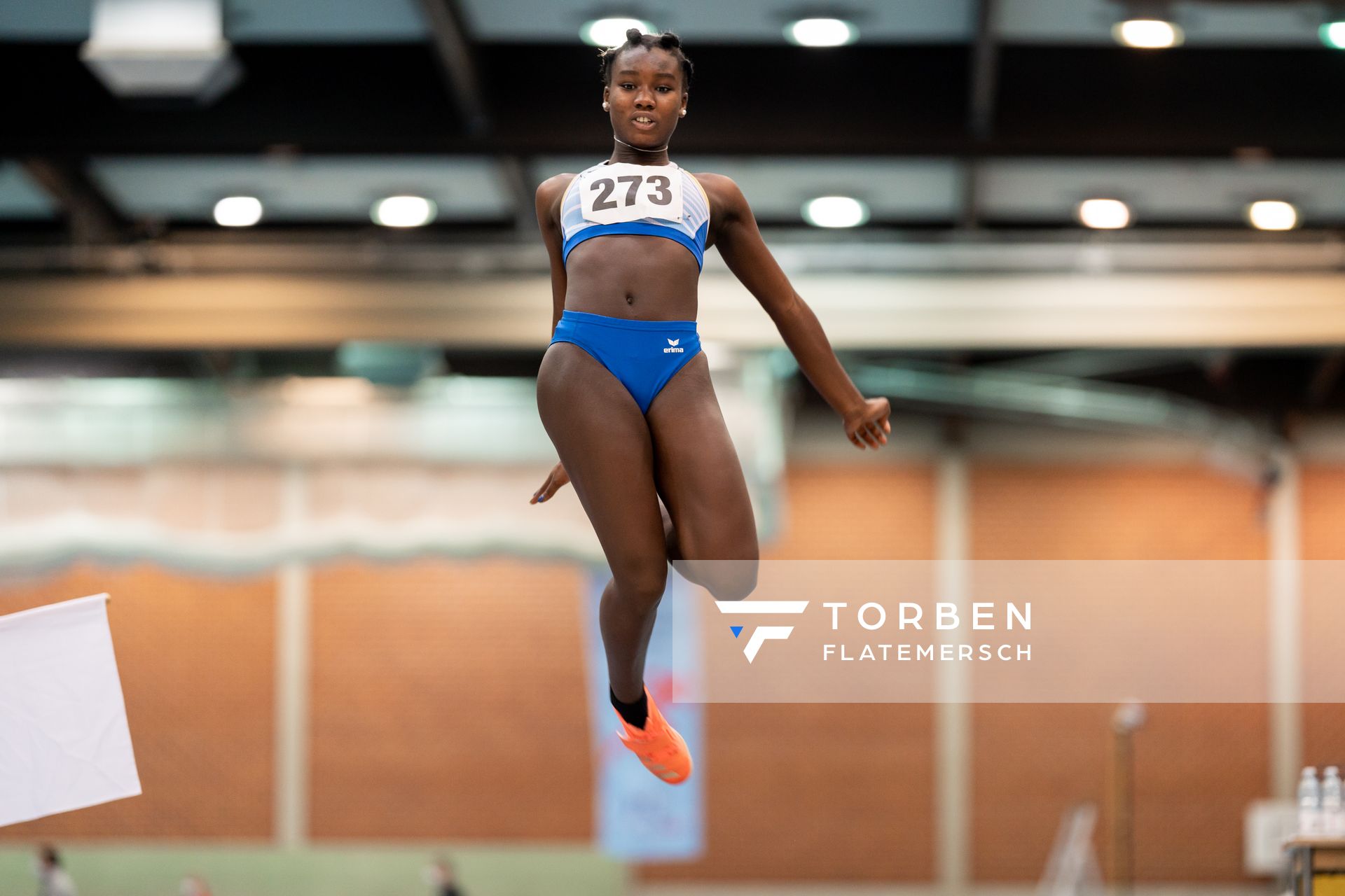 Bernice Amofa (VfL Stade); Niedersaechsische Hallenmeisterschaften am 22.01.2022 in der Leichtathletikhalle im Sportleistungszentrum Hannover