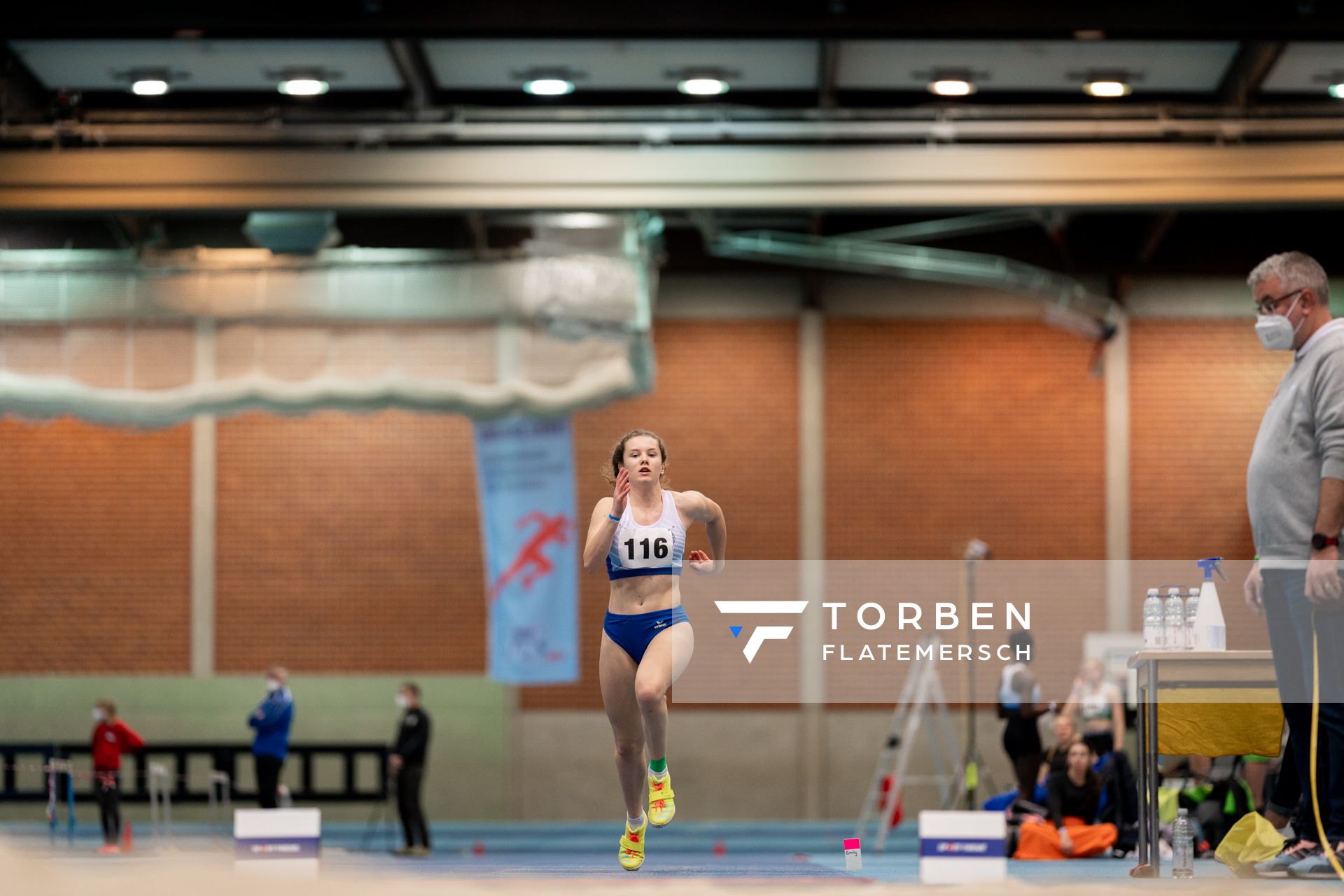 Nele Fasold (LG Weserbergland); Niedersaechsische Hallenmeisterschaften am 22.01.2022 in der Leichtathletikhalle im Sportleistungszentrum Hannover