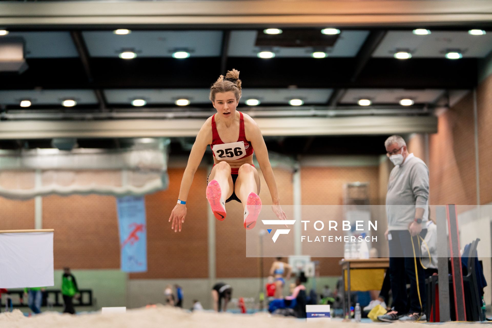 Charlotte Waldkirch (VfL Eintracht Hannover); Niedersaechsische Hallenmeisterschaften am 22.01.2022 in der Leichtathletikhalle im Sportleistungszentrum Hannover