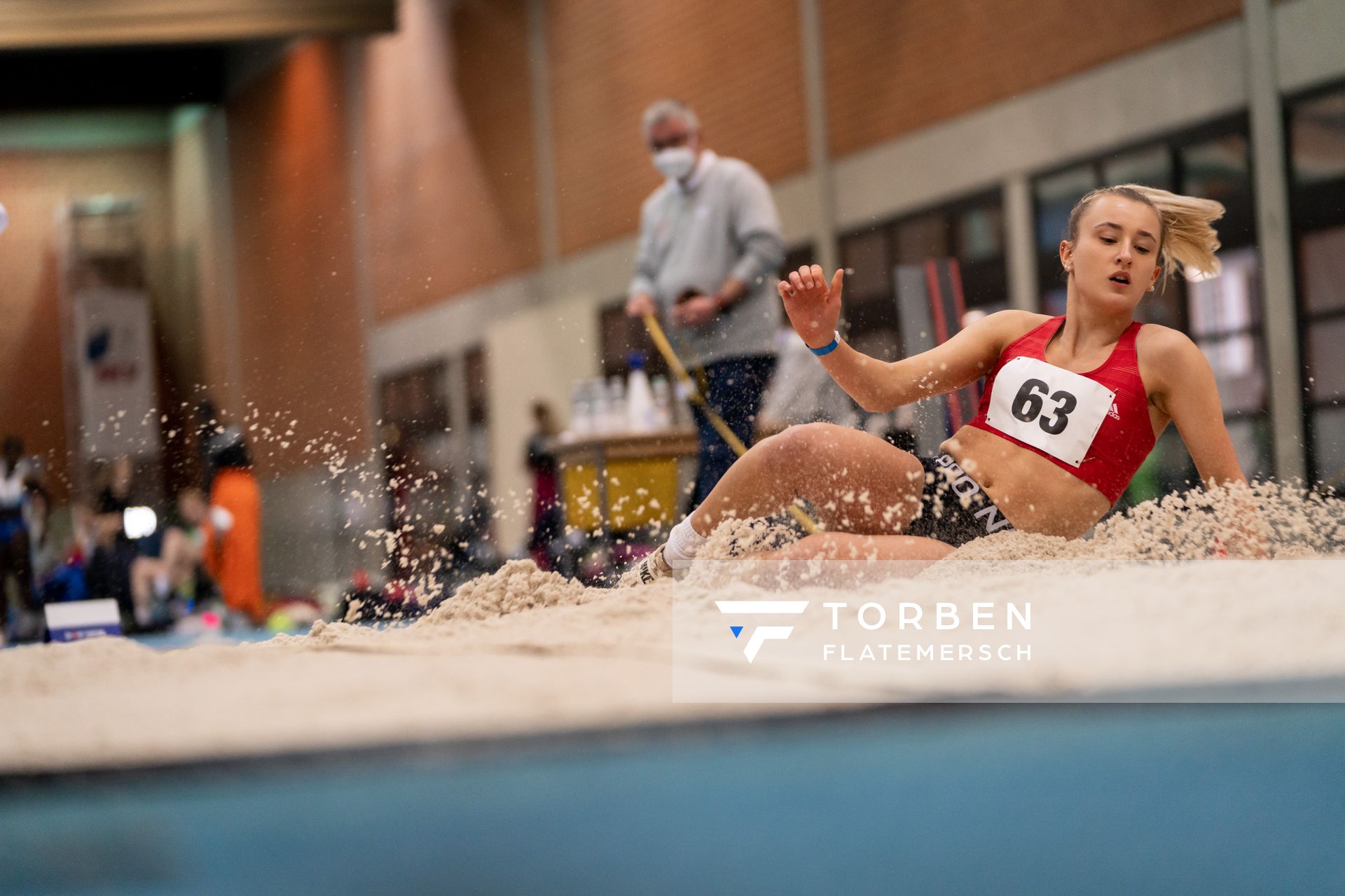 Emily Kuehn (LG Braunschweig); Niedersaechsische Hallenmeisterschaften am 22.01.2022 in der Leichtathletikhalle im Sportleistungszentrum Hannover