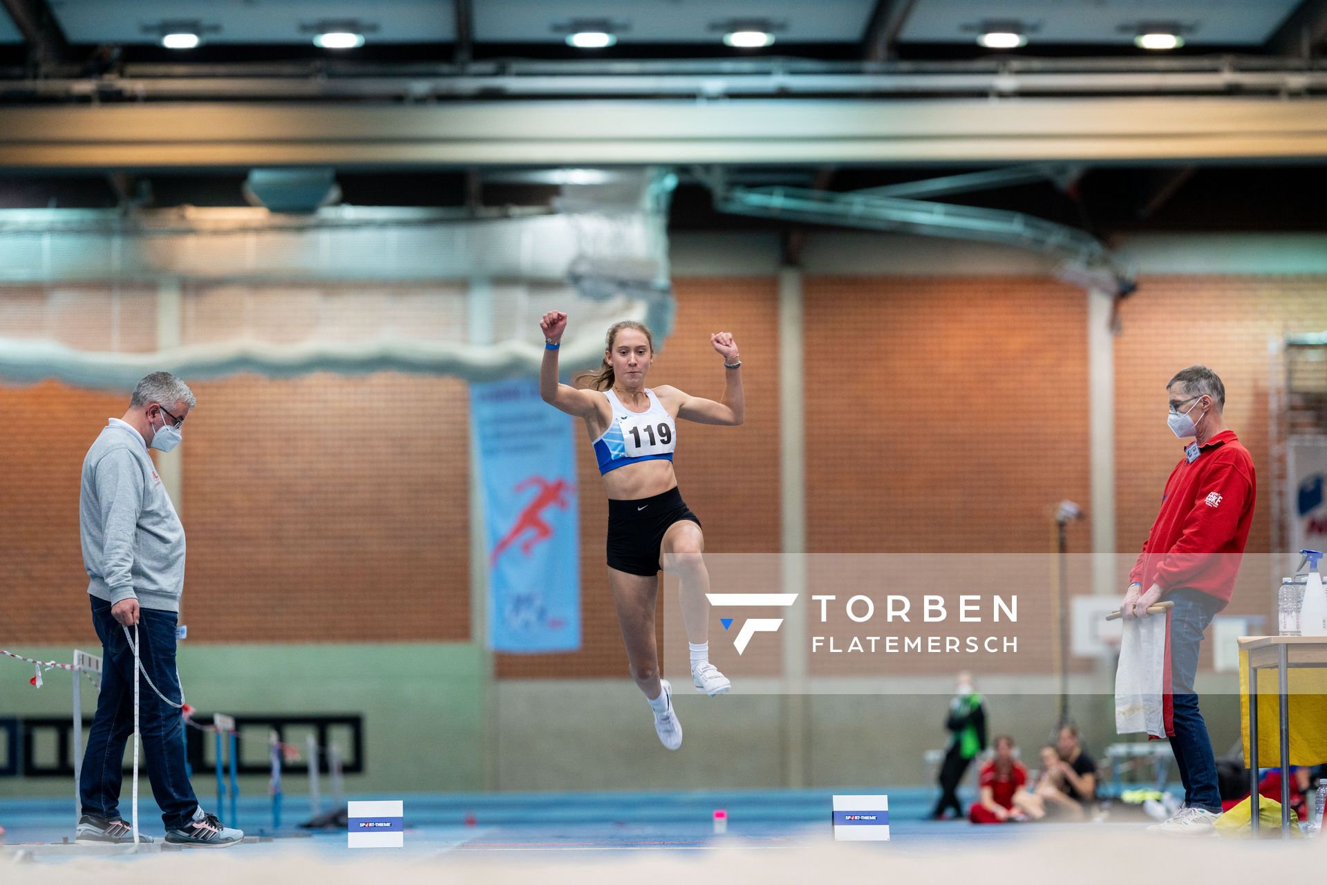 Lotta-Henrike Werner (LG Weserbergland); Niedersaechsische Hallenmeisterschaften am 22.01.2022 in der Leichtathletikhalle im Sportleistungszentrum Hannover