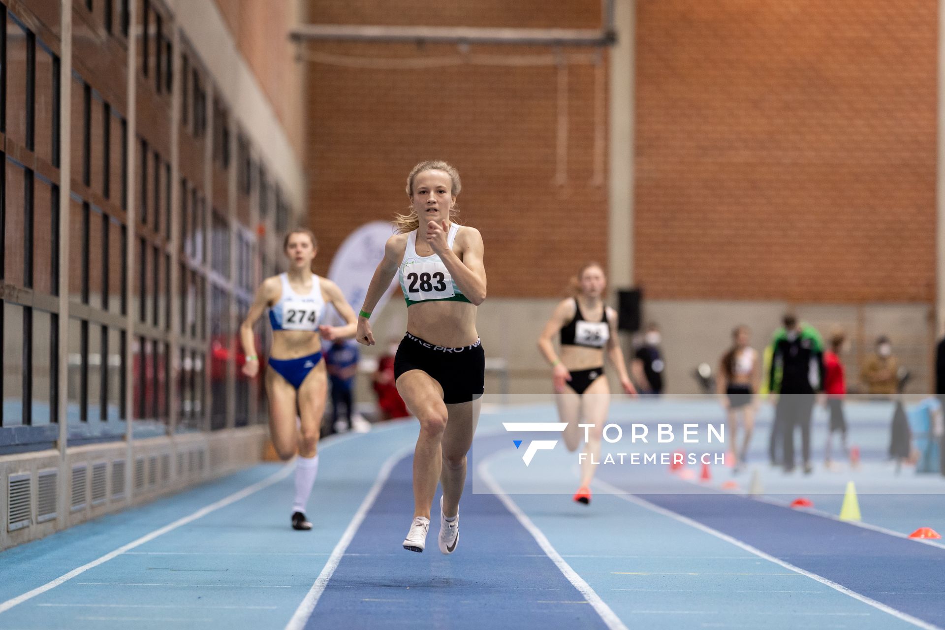 Nele Jaworski (VfL Wolfsburg); Niedersaechsische Hallenmeisterschaften am 23.01.2022 in der Leichtathletikhalle im Sportleistungszentrum Hannover