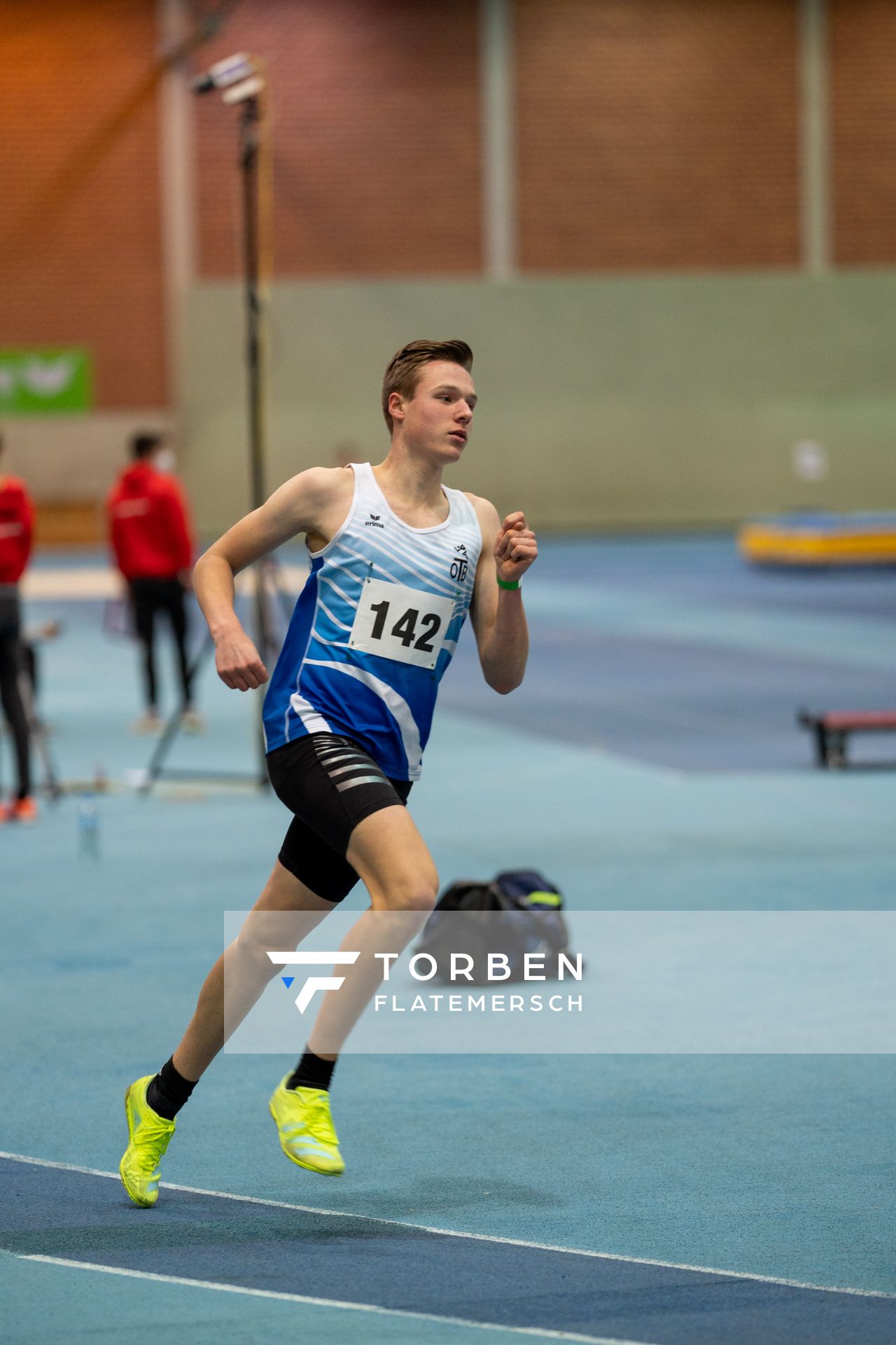 Jonas Kulgemeyer (OTB Osnabrueck); Niedersaechsische Hallenmeisterschaften am 23.01.2022 in der Leichtathletikhalle im Sportleistungszentrum Hannover