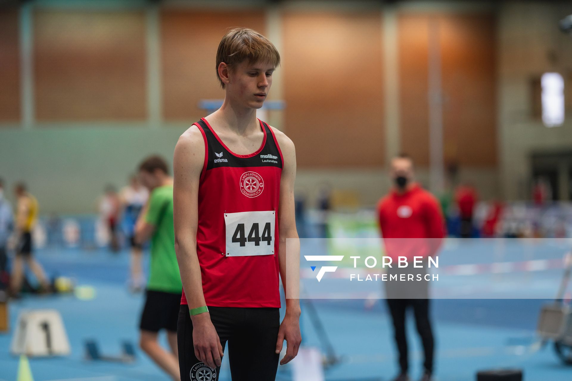 Mika Pikutzki (LG Osnabrueck) bei den niedersaechsischen Hallenmeisterschaften am 05.02.2022 in der Leichtathletikhalle im Sportleistungszentrum Hannover