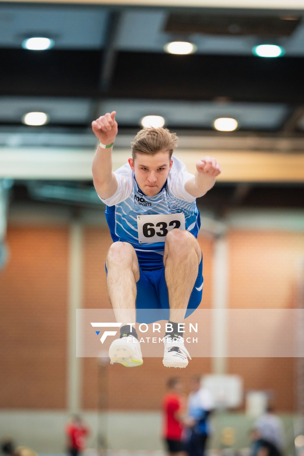 Jonas Hinsch (VfL Stade) bei den niedersaechsischen Hallenmeisterschaften am 05.02.2022 in der Leichtathletikhalle im Sportleistungszentrum Hannover