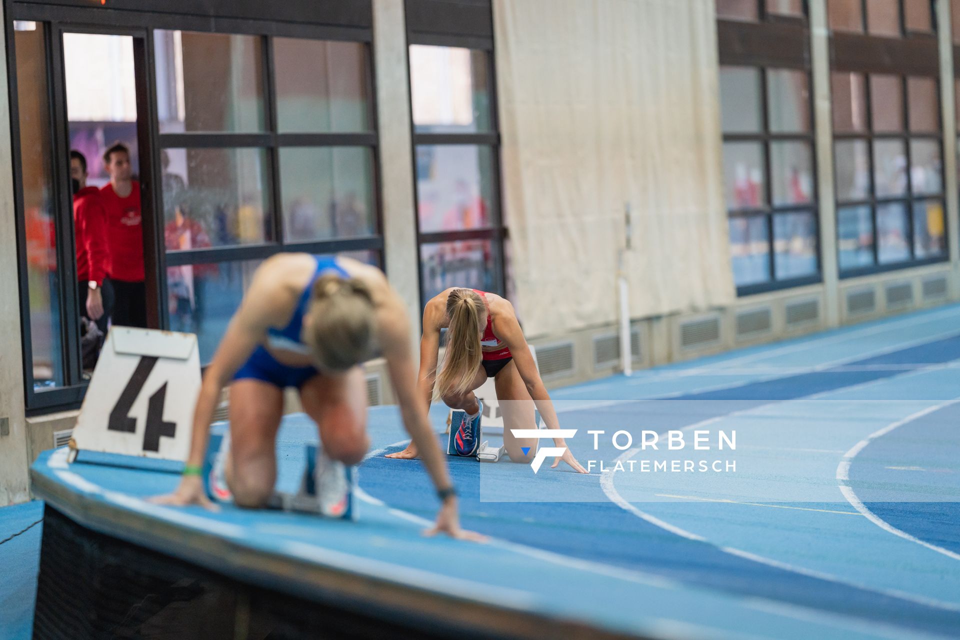 Luna Thiel (VfL Eintracht Hannover) bei den niedersaechsischen Hallenmeisterschaften am 05.02.2022 in der Leichtathletikhalle im Sportleistungszentrum Hannover