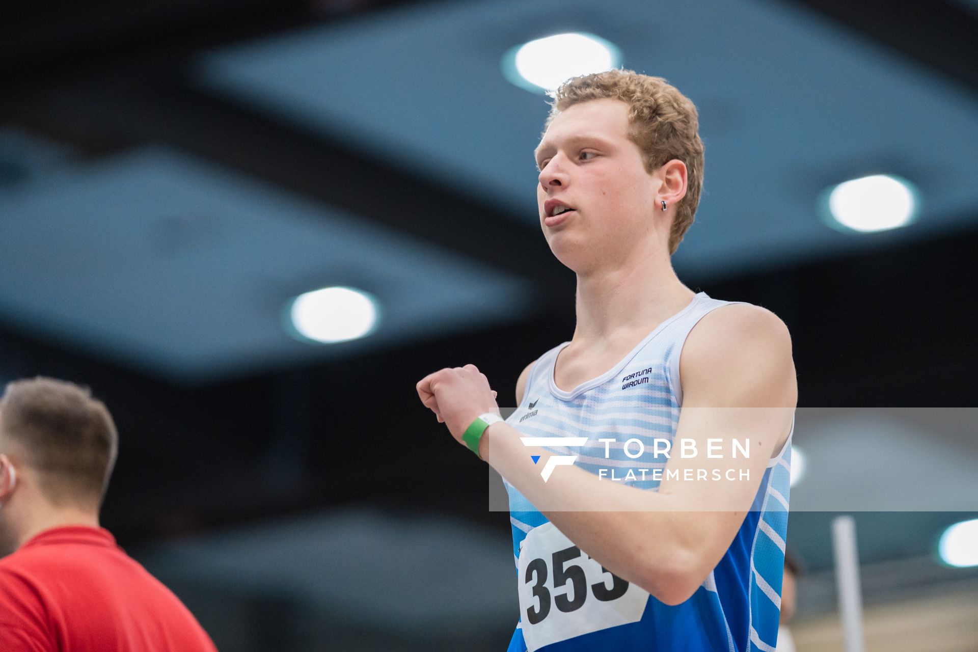Thilo Schueler (Fortuna Wirdum) bei den niedersaechsischen Hallenmeisterschaften am 05.02.2022 in der Leichtathletikhalle im Sportleistungszentrum Hannover