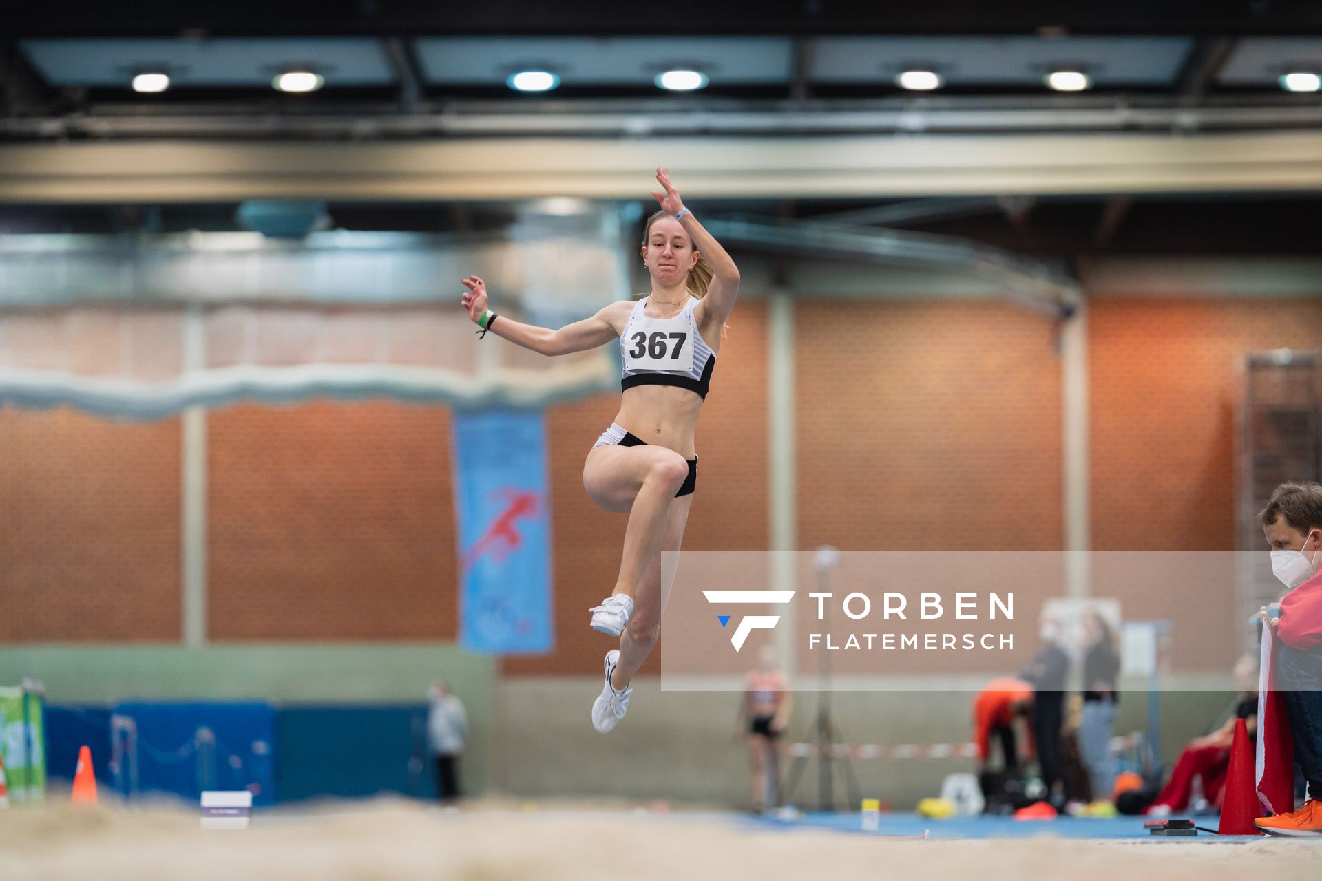 Emily Pischke (Hannover 96) bei den niedersaechsischen Hallenmeisterschaften am 05.02.2022 in der Leichtathletikhalle im Sportleistungszentrum Hannover