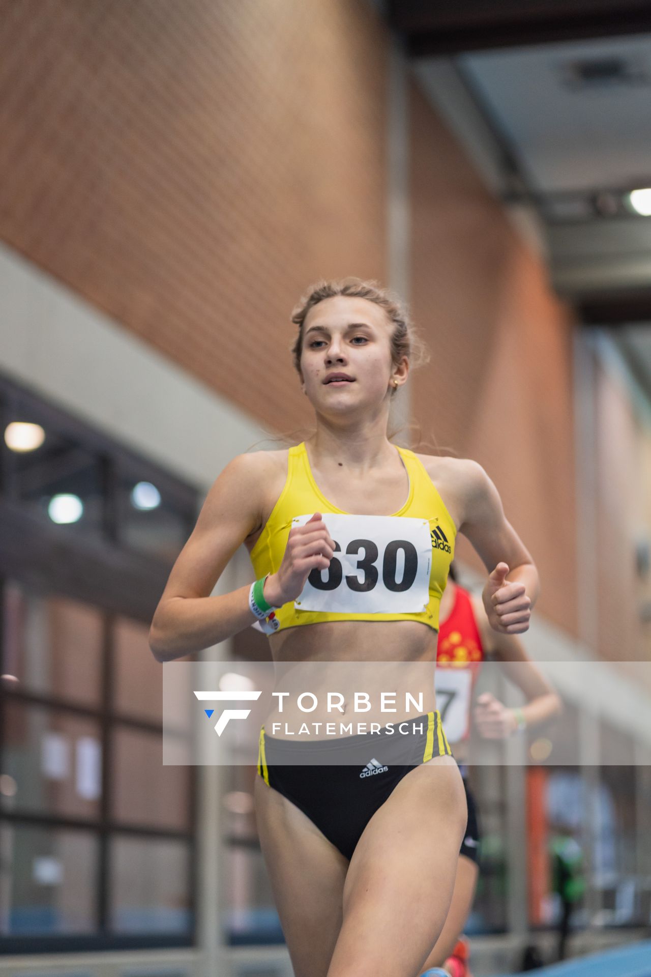 Lera Miller (VfL Loeningen) bei den niedersaechsischen Hallenmeisterschaften am 05.02.2022 in der Leichtathletikhalle im Sportleistungszentrum Hannover