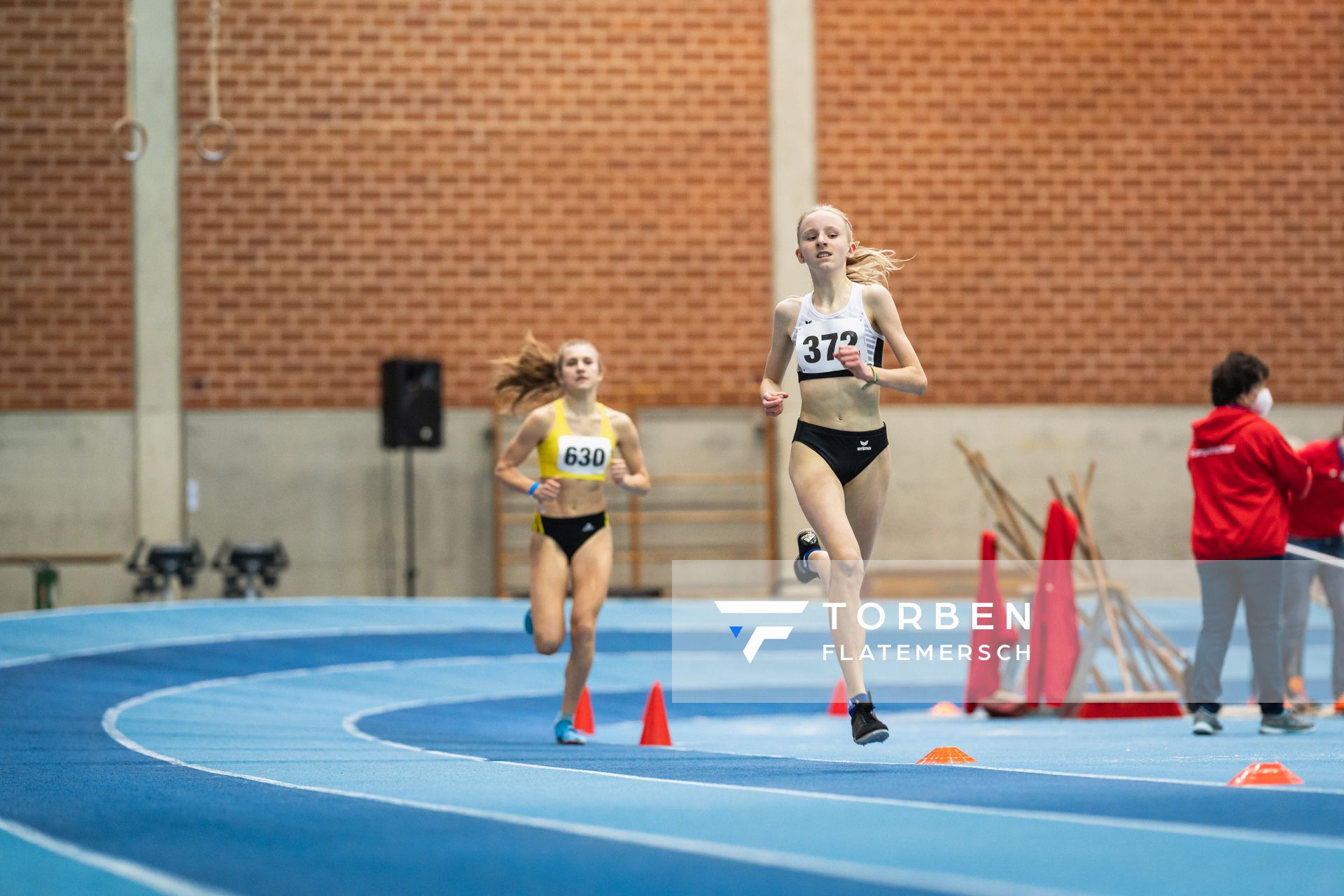 Paula Terhorst (LAV Meppen) bei den niedersaechsischen Hallenmeisterschaften am 06.02.2022 in der Leichtathletikhalle im Sportleistungszentrum Hannover