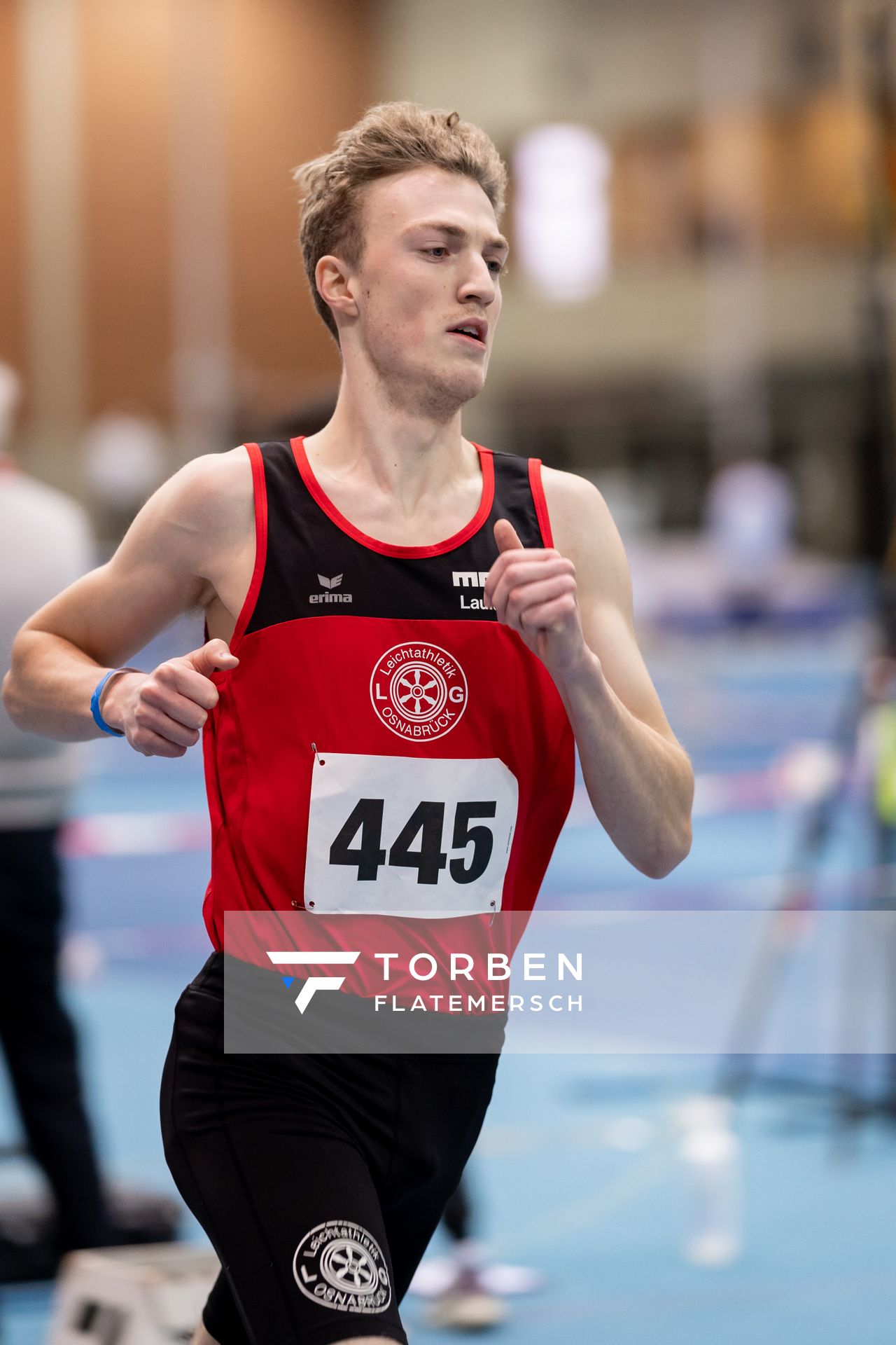 André Rohling (LG Osnabrueck) bei den niedersaechsischen Hallenmeisterschaften am 06.02.2022 in der Leichtathletikhalle im Sportleistungszentrum Hannover