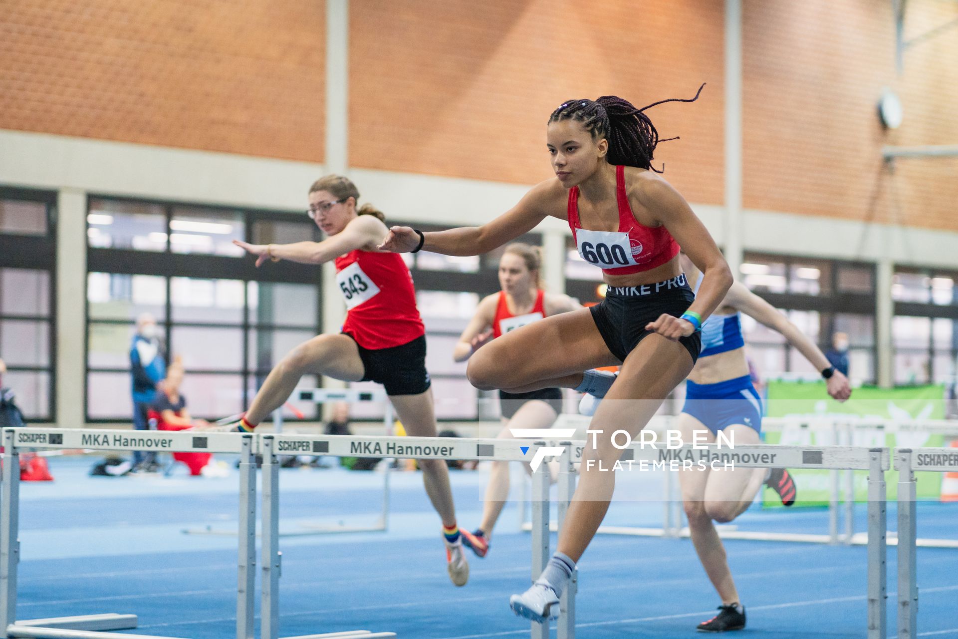 Jeanne Alipoé (VfL Eintracht Hannover) bei den niedersaechsischen Hallenmeisterschaften am 06.02.2022 in der Leichtathletikhalle im Sportleistungszentrum Hannover