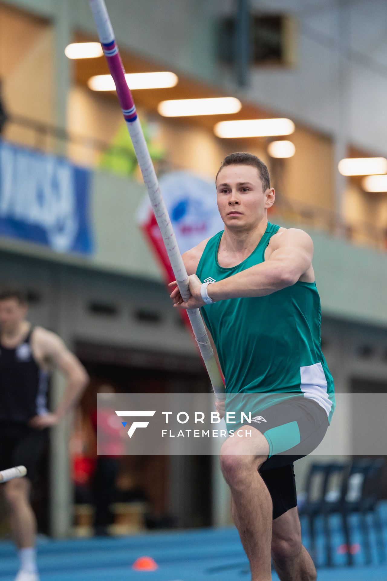 Lars Keffel (SV Werder Bremen) bei den niedersaechsischen Hallenmeisterschaften am 06.02.2022 in der Leichtathletikhalle im Sportleistungszentrum Hannover