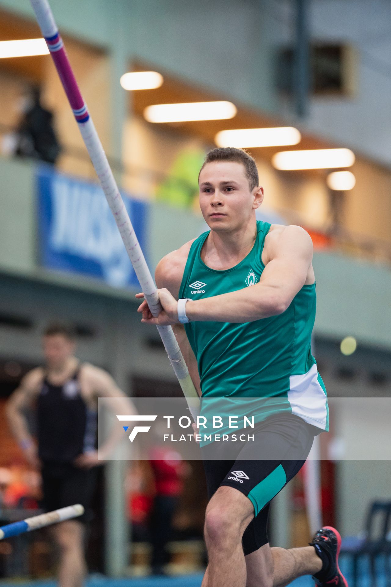 Lars Keffel (SV Werder Bremen) bei den niedersaechsischen Hallenmeisterschaften am 06.02.2022 in der Leichtathletikhalle im Sportleistungszentrum Hannover