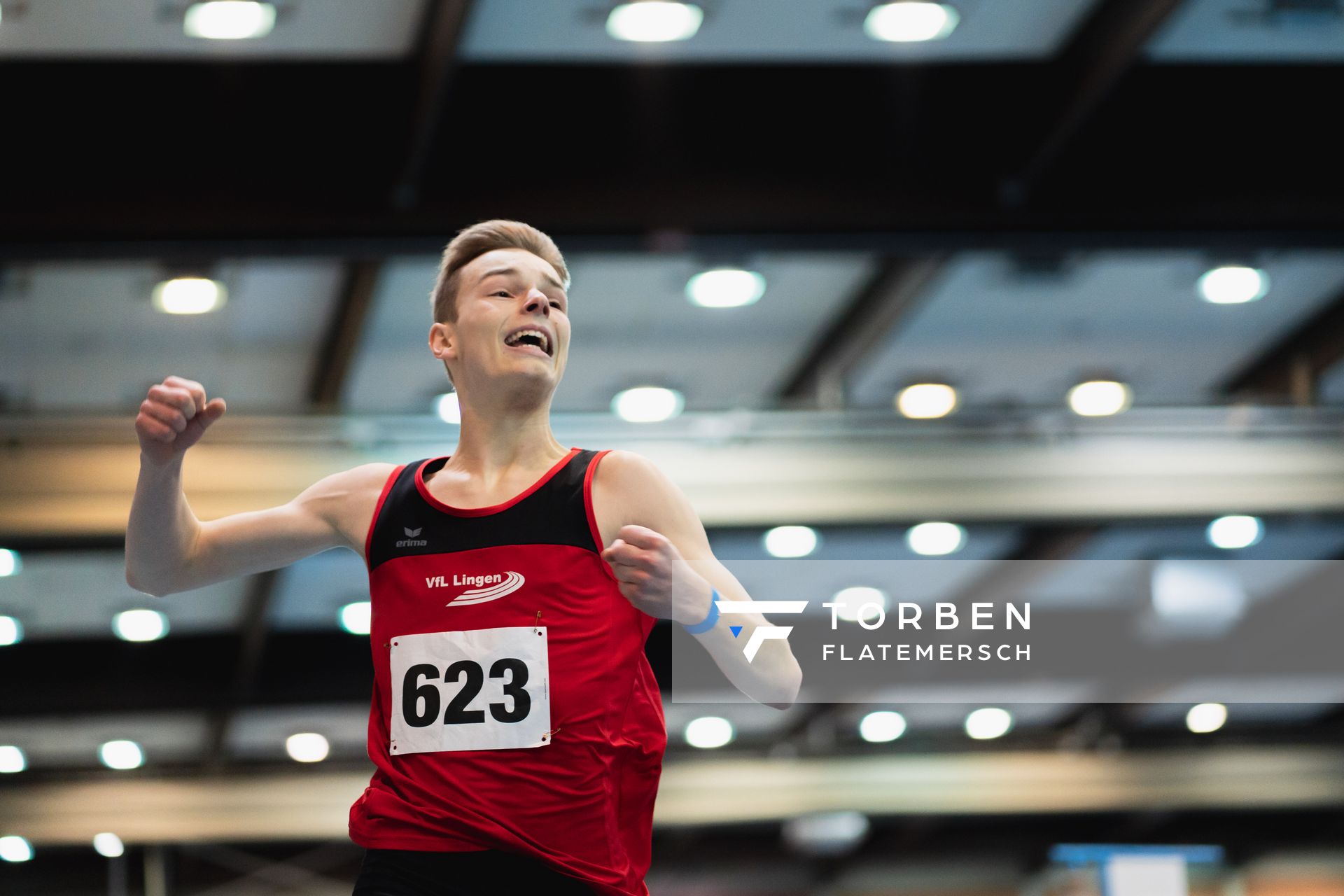 Torben Lillie (VfL Lingen) bei den niedersaechsischen Hallenmeisterschaften am 06.02.2022 in der Leichtathletikhalle im Sportleistungszentrum Hannover