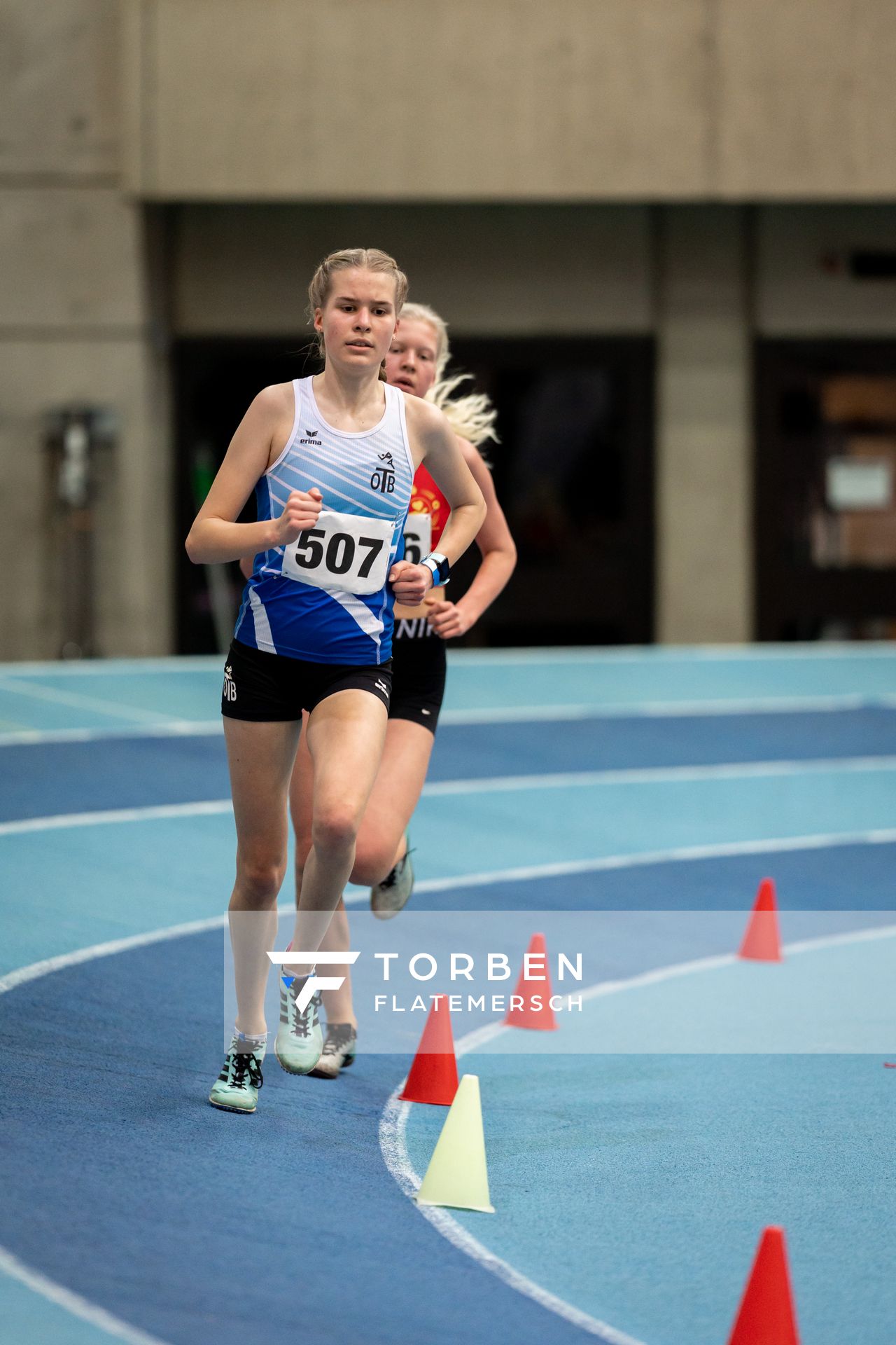 Annika Klezath (OTB Osnabrueck) bei den niedersaechsischen Hallenmeisterschaften am 06.02.2022 in der Leichtathletikhalle im Sportleistungszentrum Hannover