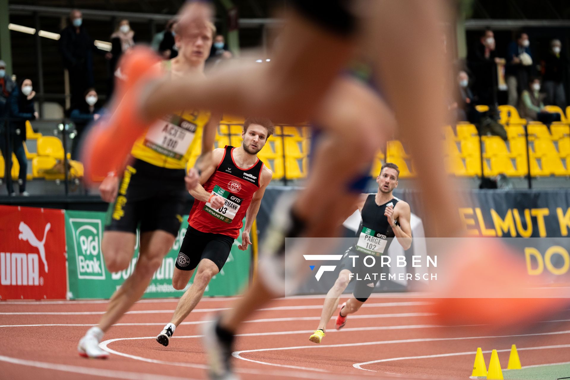 Fabian Dammermann (LG Osnabrueck) ueber 400m am 12.02.2022 beim PSD Bank Indoor Meeting in der Helmut-Körnig-Halle in Dortmund