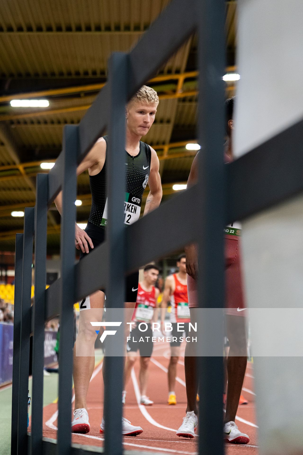 Robert Farken (SC DHfK Leipzig e.V.) beim Start der 1500m am 12.02.2022 beim PSD Bank Indoor Meeting in der Helmut-Körnig-Halle in Dortmund