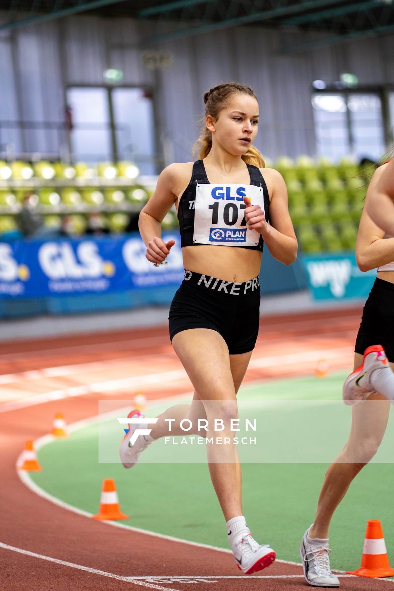 Delphine Drath (TK zu Hannover) am 19.02.2022 waehrend der Deutsche Jugend-Hallenmeisterschaften U20 im Glaspalast in Sindelfingen