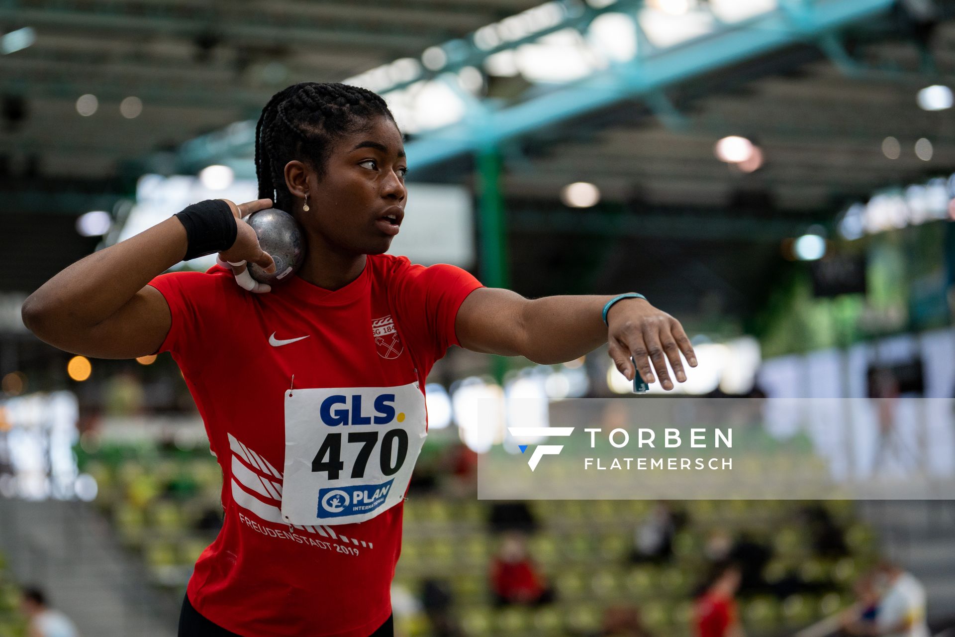 Nina Ndubuisi (SG Schorndorf 1846) am 19.02.2022 waehrend der Deutsche Jugend-Hallenmeisterschaften U20 im Glaspalast in Sindelfingen