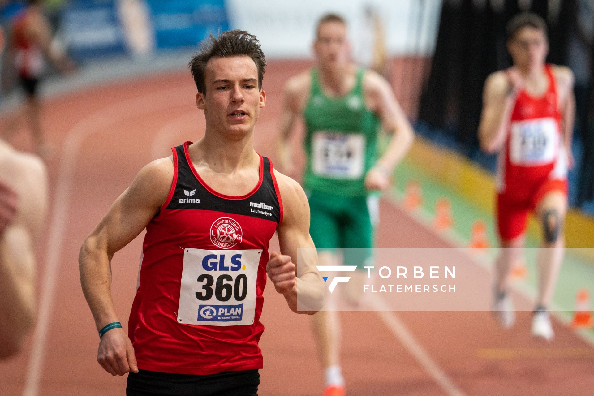 Florian Kroll (LG Osnabrueck) im 400m Vorlauf am 19.02.2022 waehrend der Deutsche Jugend-Hallenmeisterschaften U20 im Glaspalast in Sindelfingen