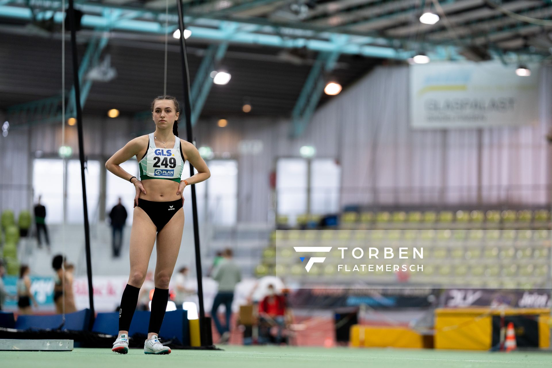 Joana Herrmann (SV Teuto Riesenbeck) im Hochsprung am 20.02.2022 waehrend der Deutschen Jugend-Hallenmeisterschaften U20 im Glaspalast in Sindelfingen